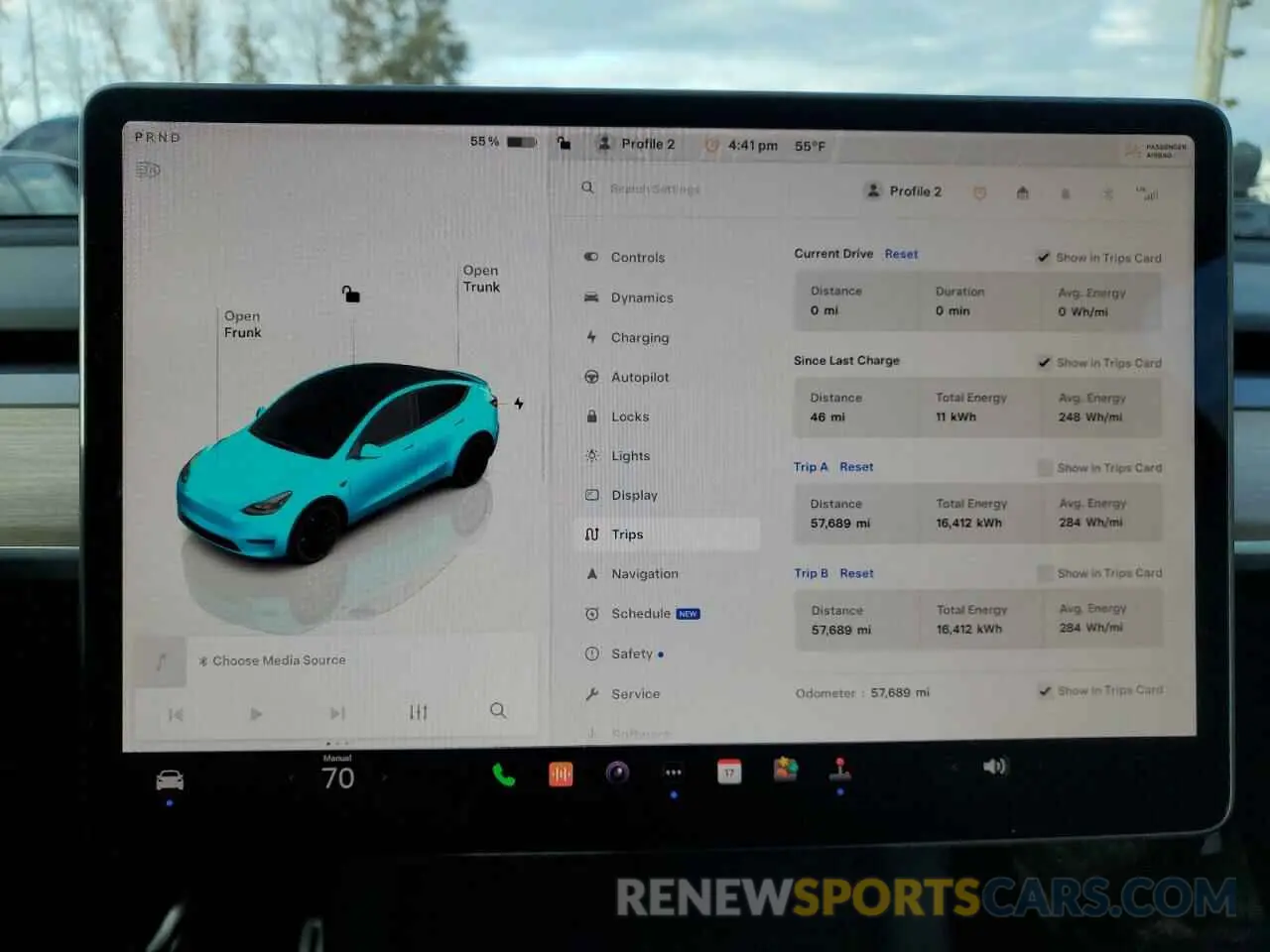 9 Photograph of a damaged car 7SAYGDEF8NF397150 TESLA MODEL Y 2022