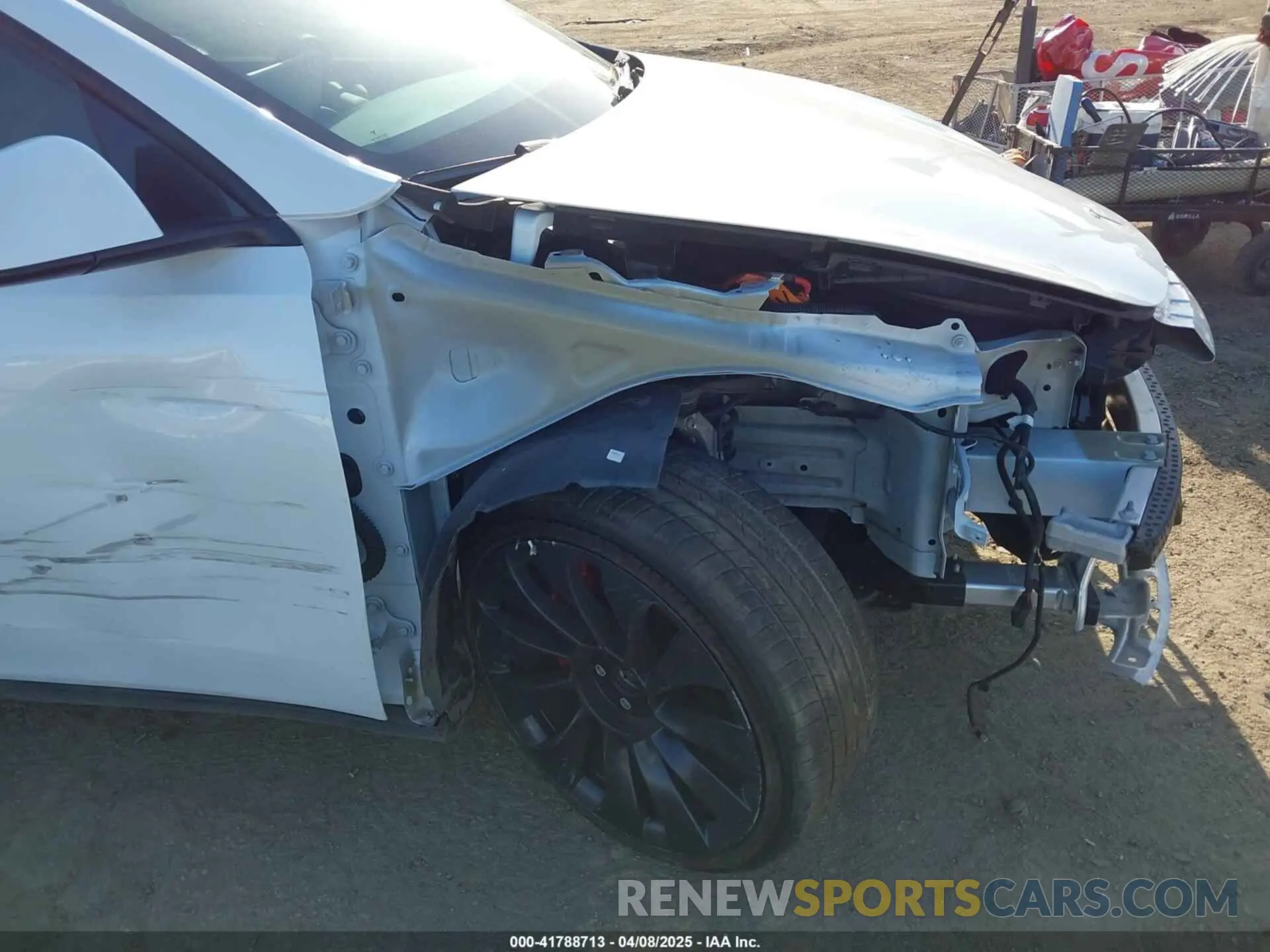 21 Photograph of a damaged car 7SAYGDEF8NF404002 TESLA MODEL Y 2022