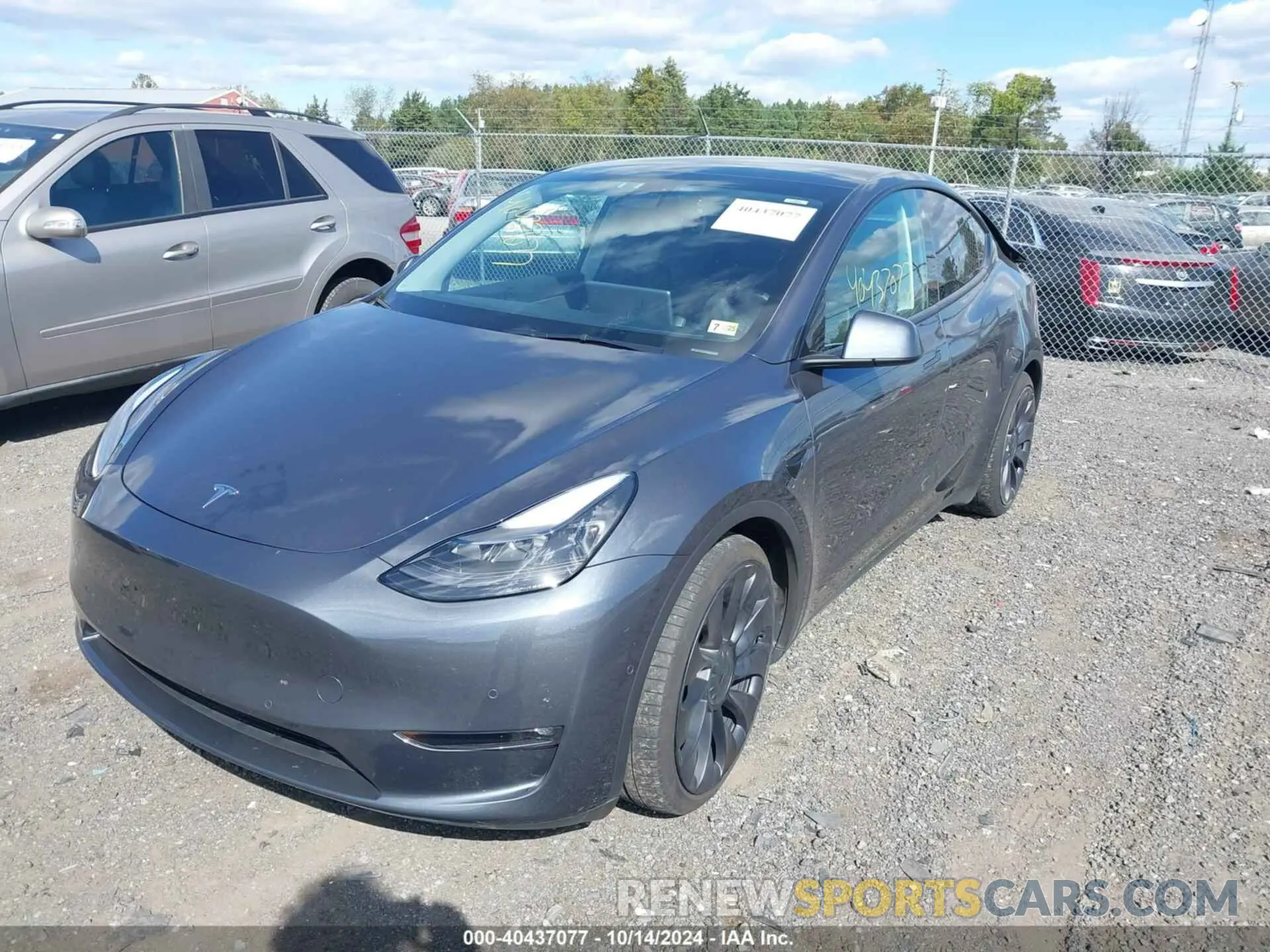 2 Photograph of a damaged car 7SAYGDEF8NF467407 TESLA MODEL Y 2022