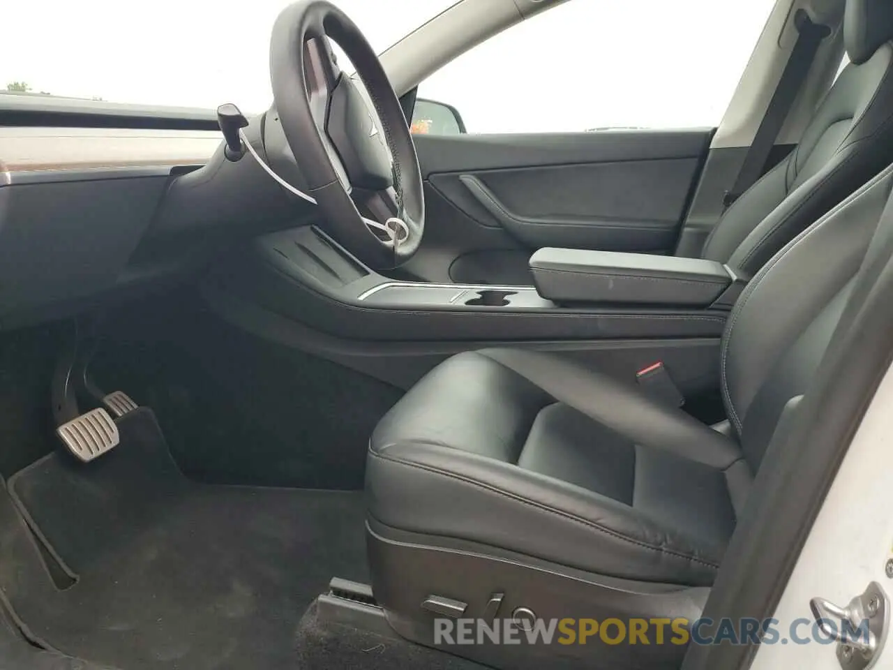7 Photograph of a damaged car 7SAYGDEF8NF469285 TESLA MODEL Y 2022