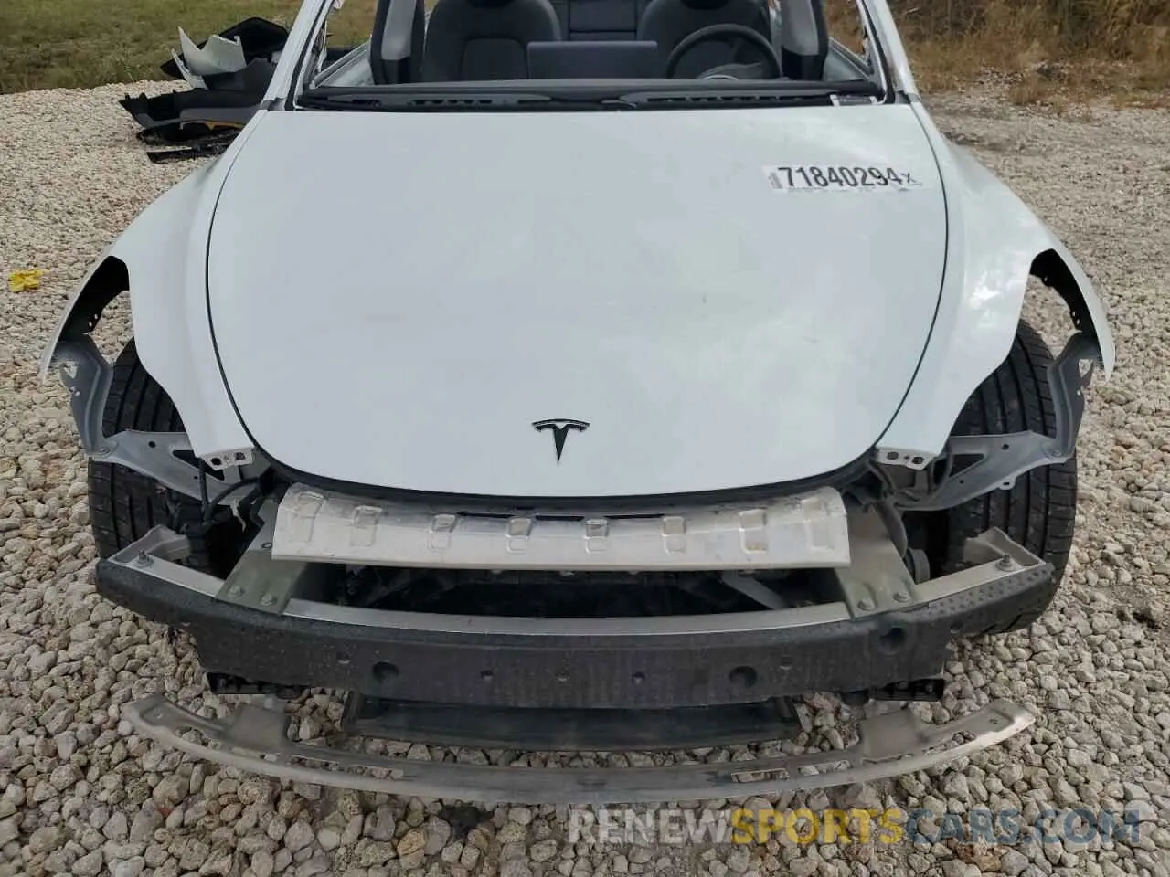 11 Photograph of a damaged car 7SAYGDEF8NF515424 TESLA MODEL Y 2022