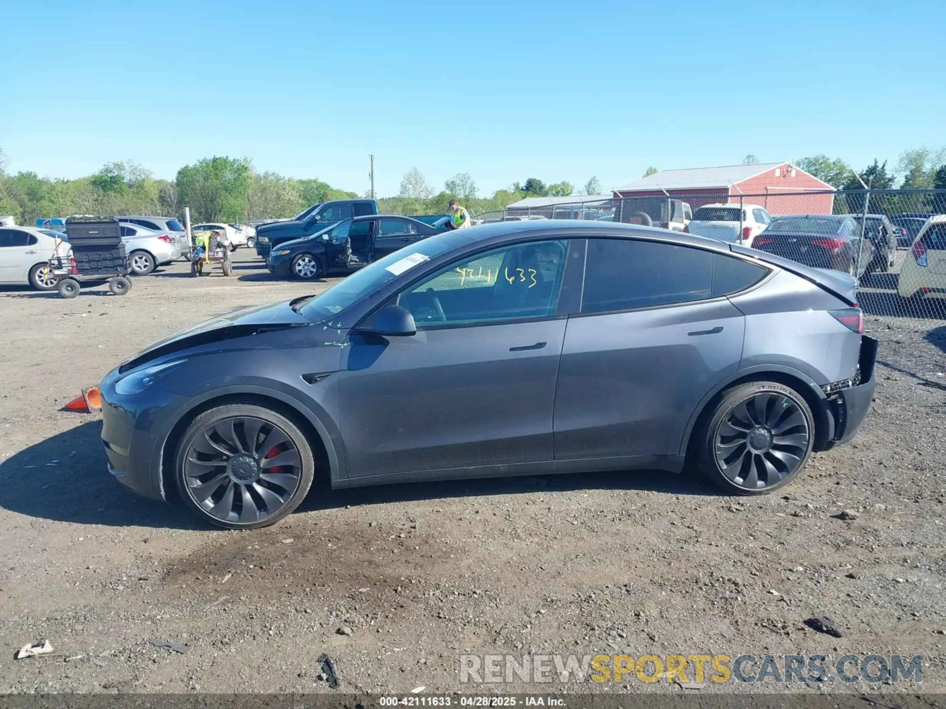 13 Photograph of a damaged car 7SAYGDEF9NF326944 TESLA MODEL Y 2022