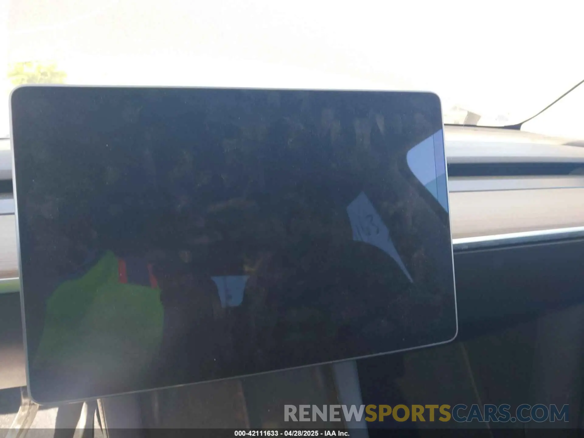 14 Photograph of a damaged car 7SAYGDEF9NF326944 TESLA MODEL Y 2022
