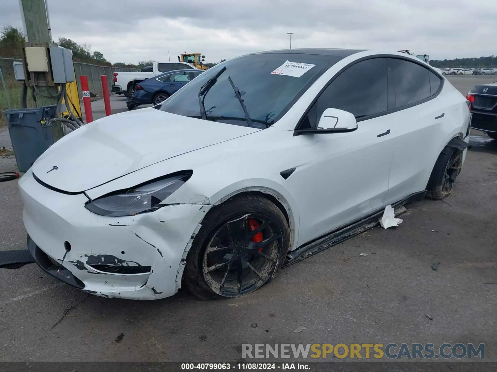6 Photograph of a damaged car 7SAYGDEF9NF394256 TESLA MODEL Y 2022