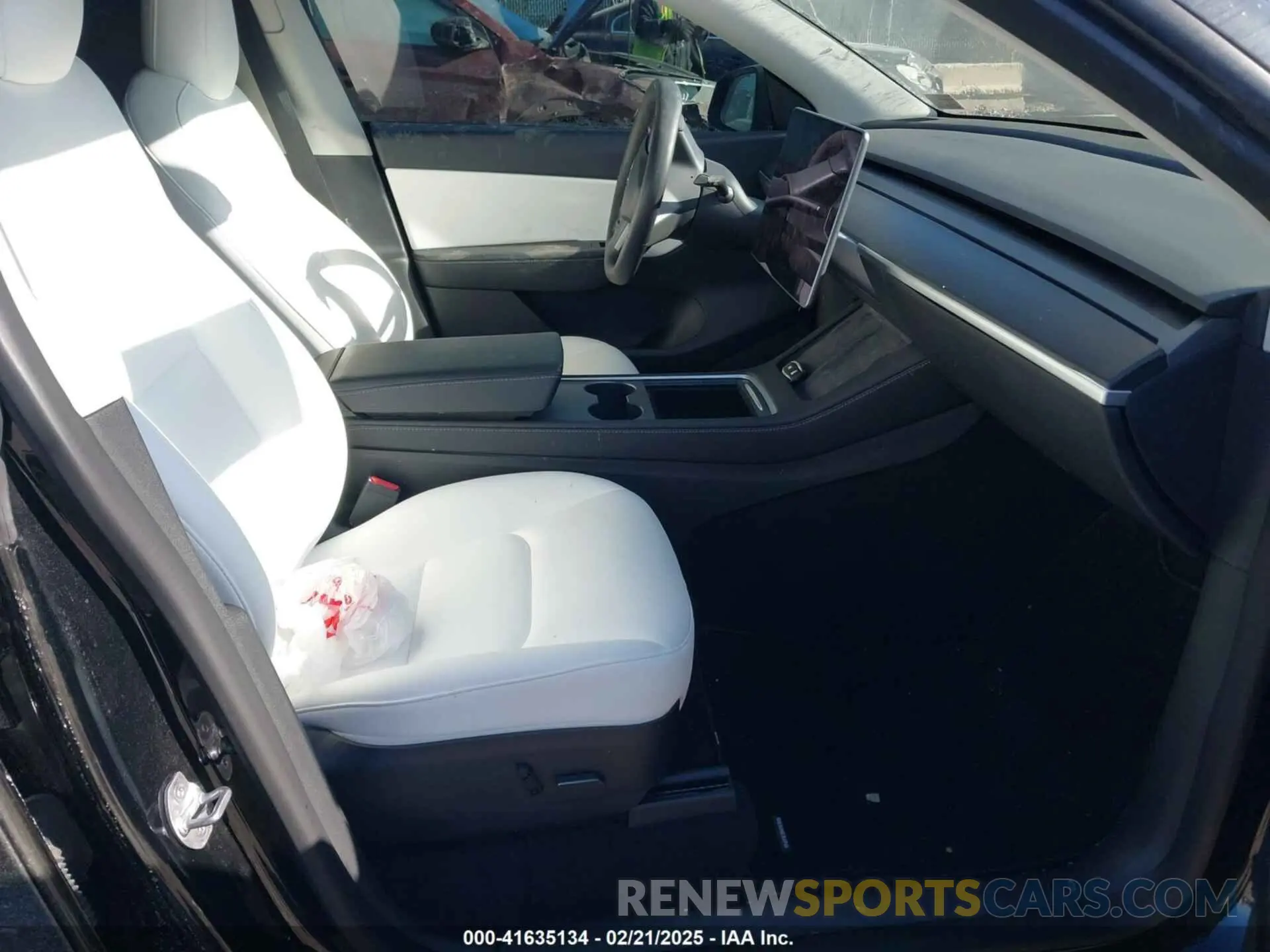 5 Фотография поврежденного автомобиля 7SAYGDEF9NF399246 TESLA MODEL Y 2022