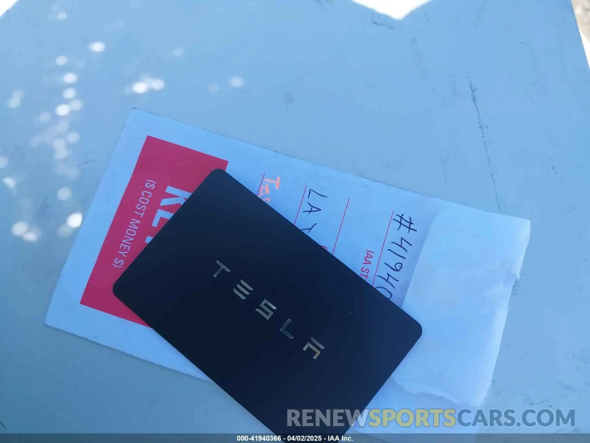 11 Photograph of a damaged car 7SAYGDEF9NF407636 TESLA MODEL Y 2022