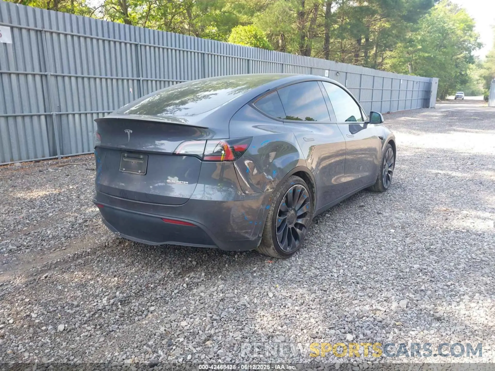 4 Фотография поврежденного автомобиля 7SAYGDEF9NF506523 TESLA MODEL Y 2022