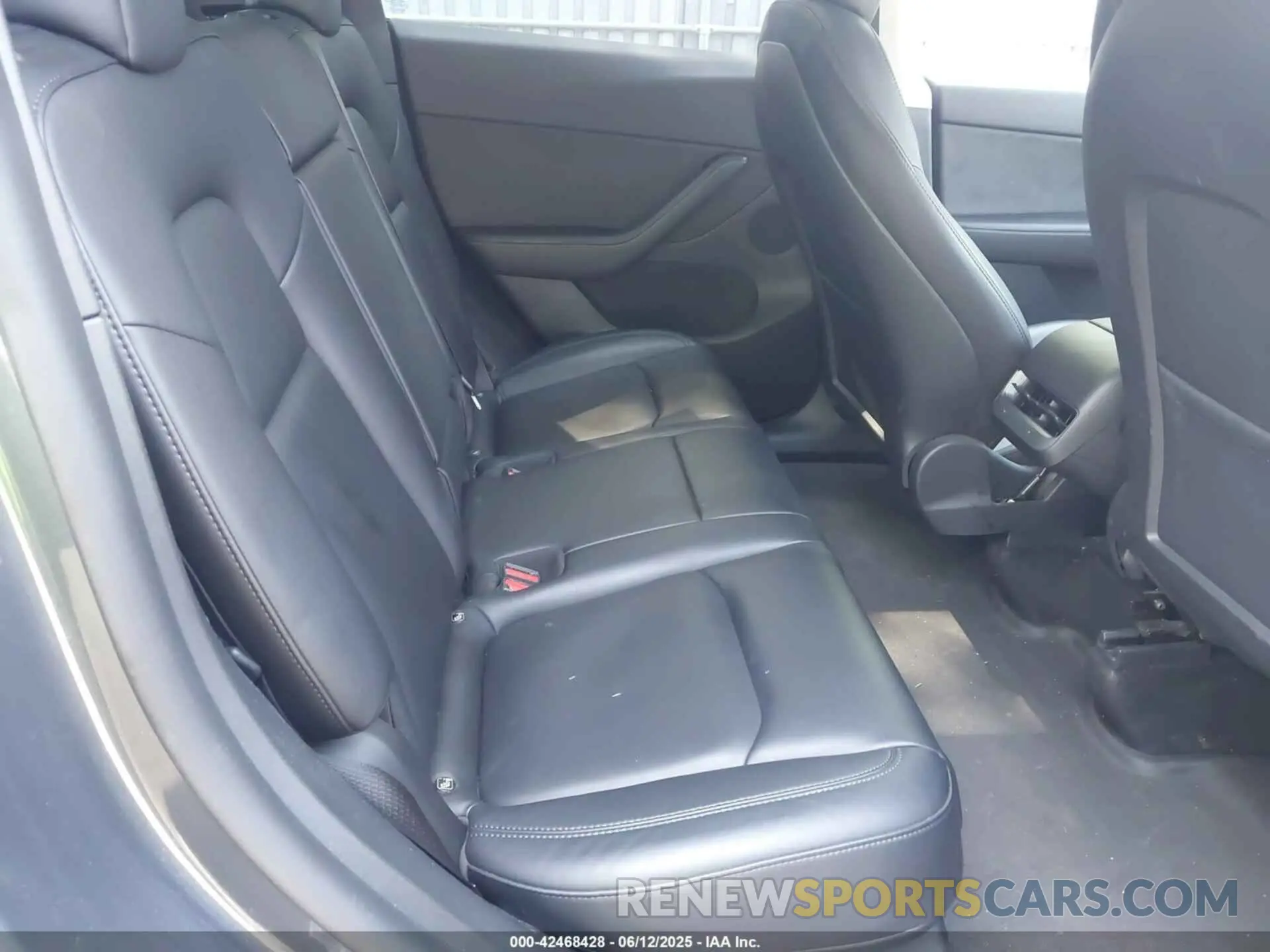 8 Фотография поврежденного автомобиля 7SAYGDEF9NF506523 TESLA MODEL Y 2022