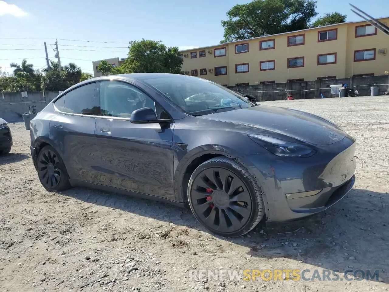 4 Фотография поврежденного автомобиля 7SAYGDEF9NF513648 TESLA MODEL Y 2022