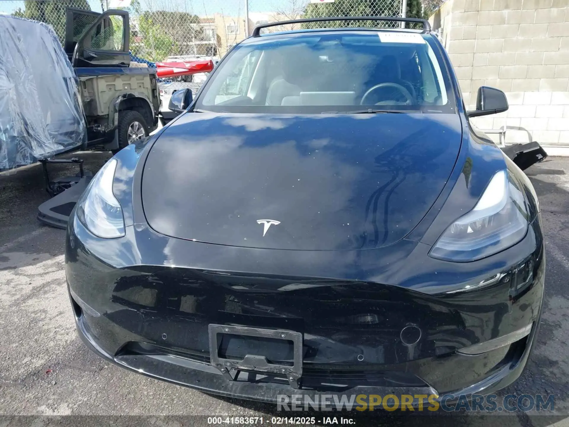 13 Photograph of a damaged car 7SAYGDEF9NF532880 TESLA MODEL Y 2022