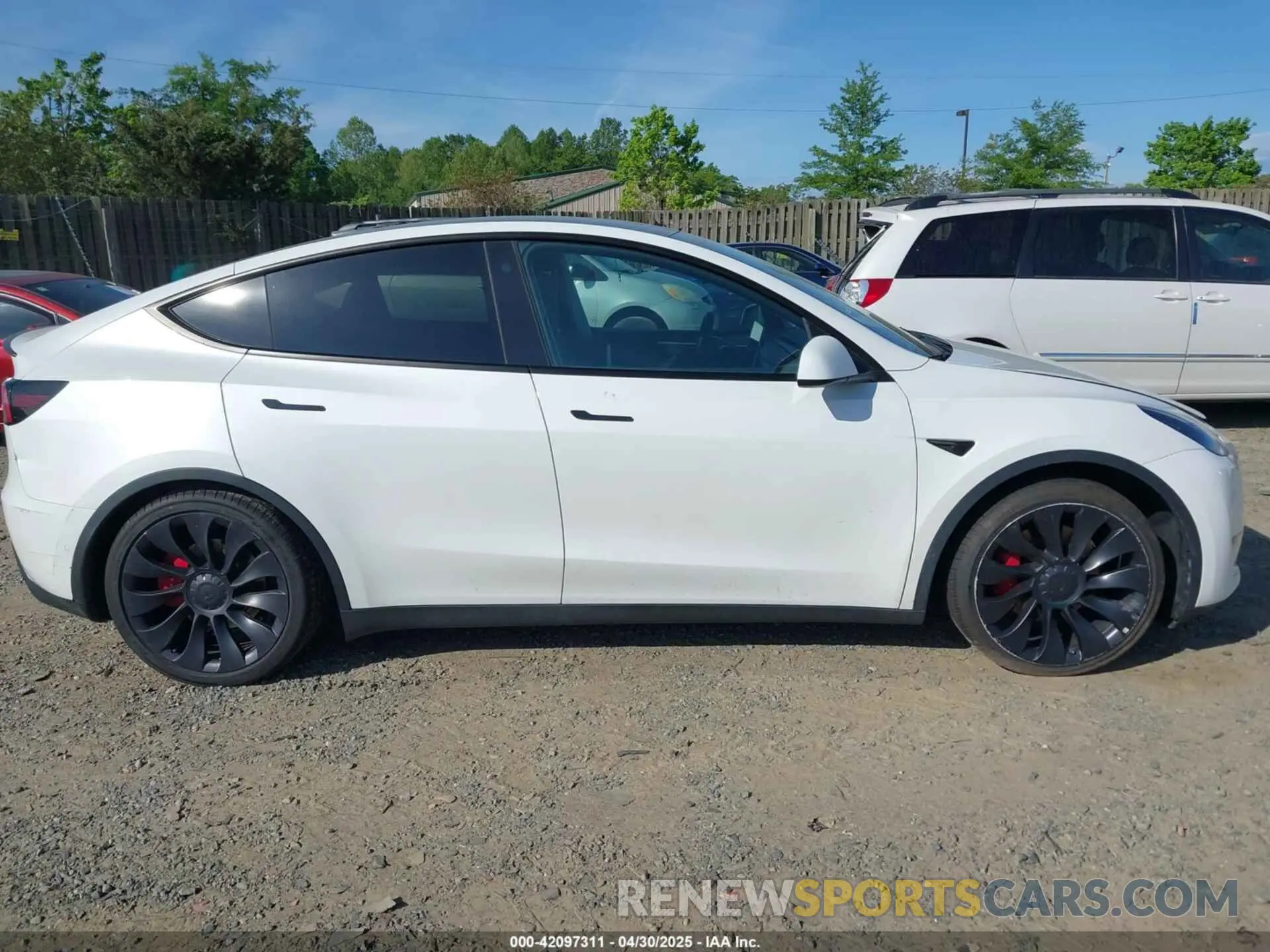 13 Фотография поврежденного автомобиля 7SAYGDEF9NF542745 TESLA MODEL Y 2022