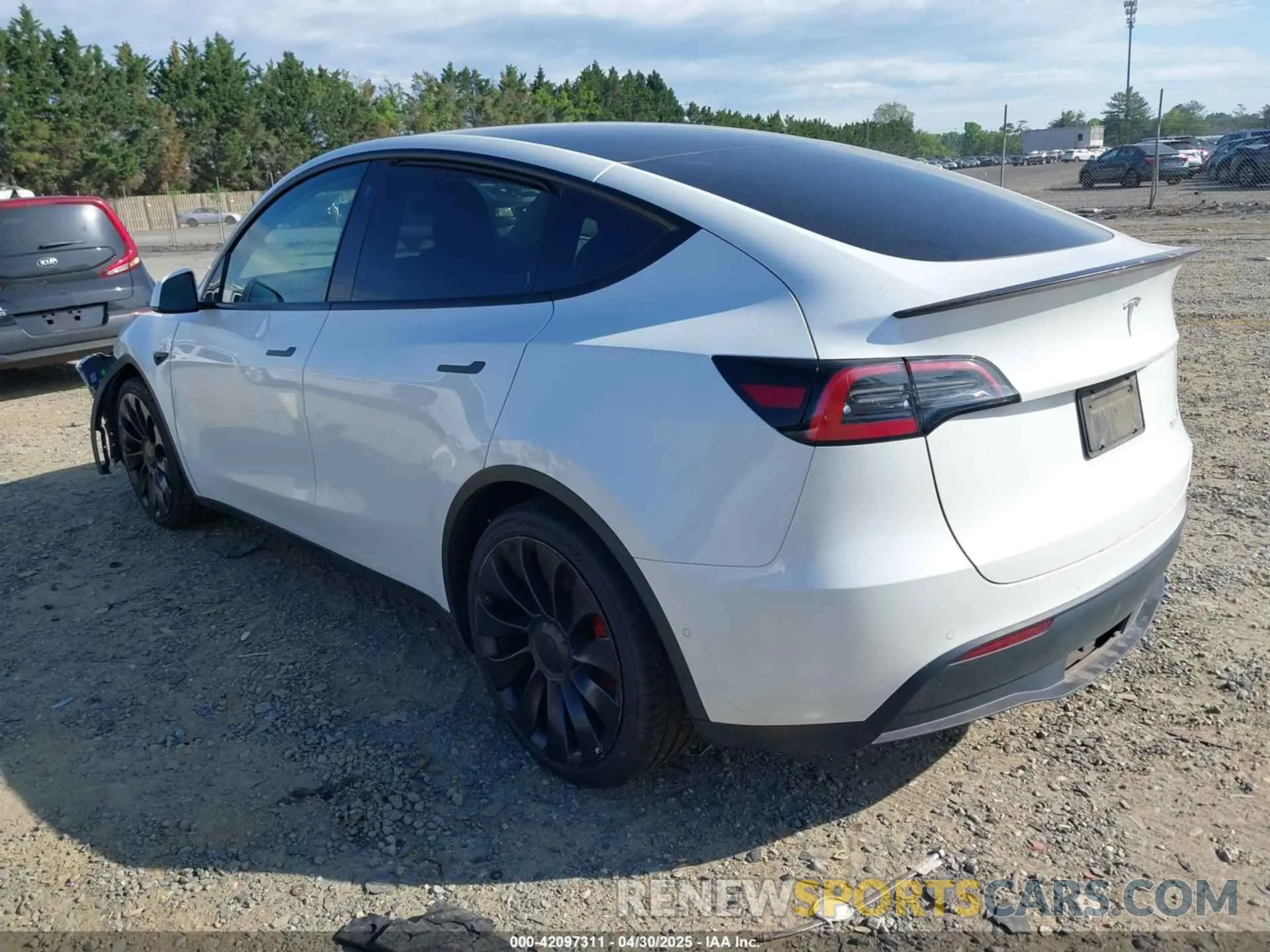 3 Фотография поврежденного автомобиля 7SAYGDEF9NF542745 TESLA MODEL Y 2022