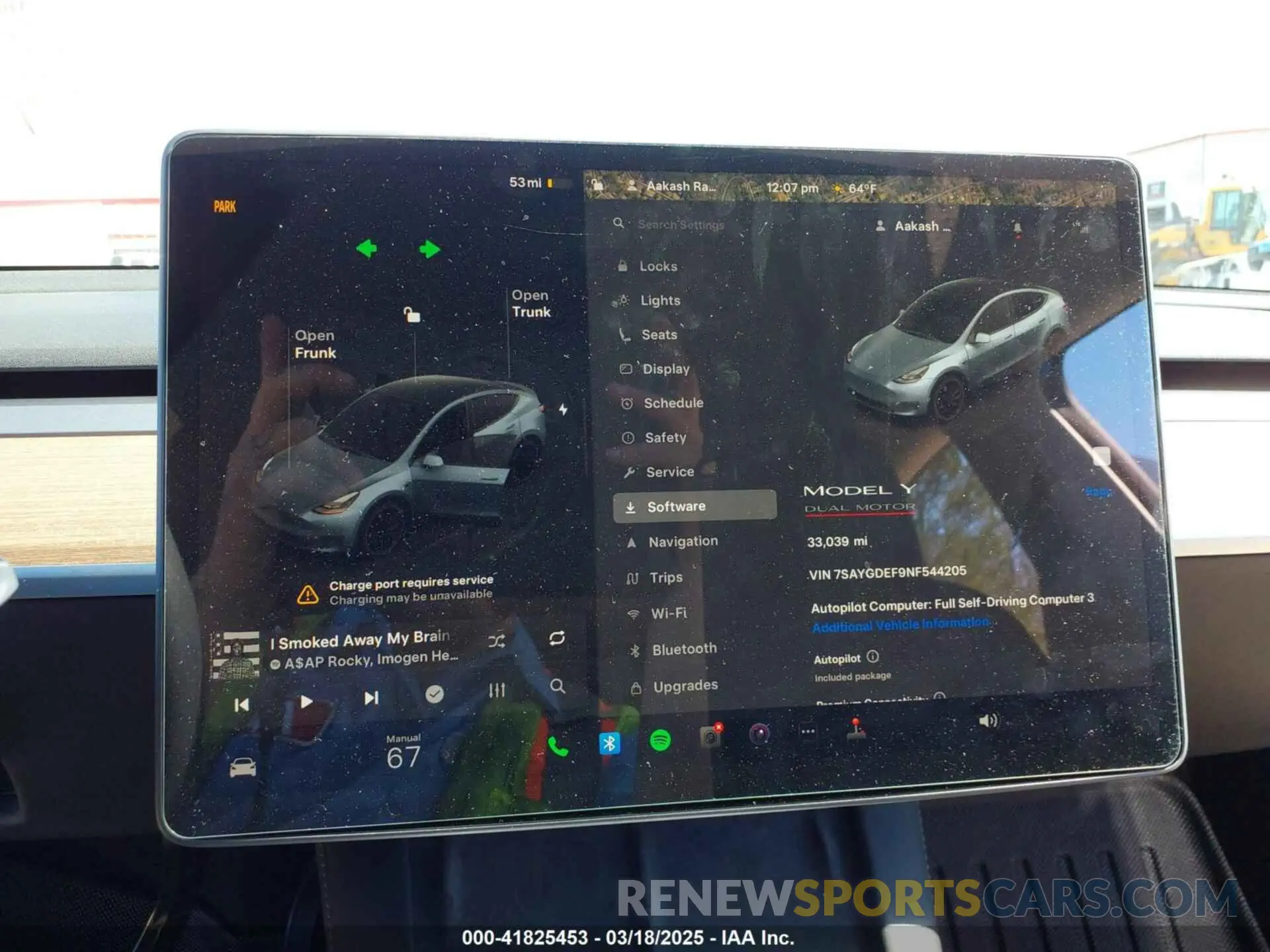 18 Photograph of a damaged car 7SAYGDEF9NF544205 TESLA MODEL Y 2022