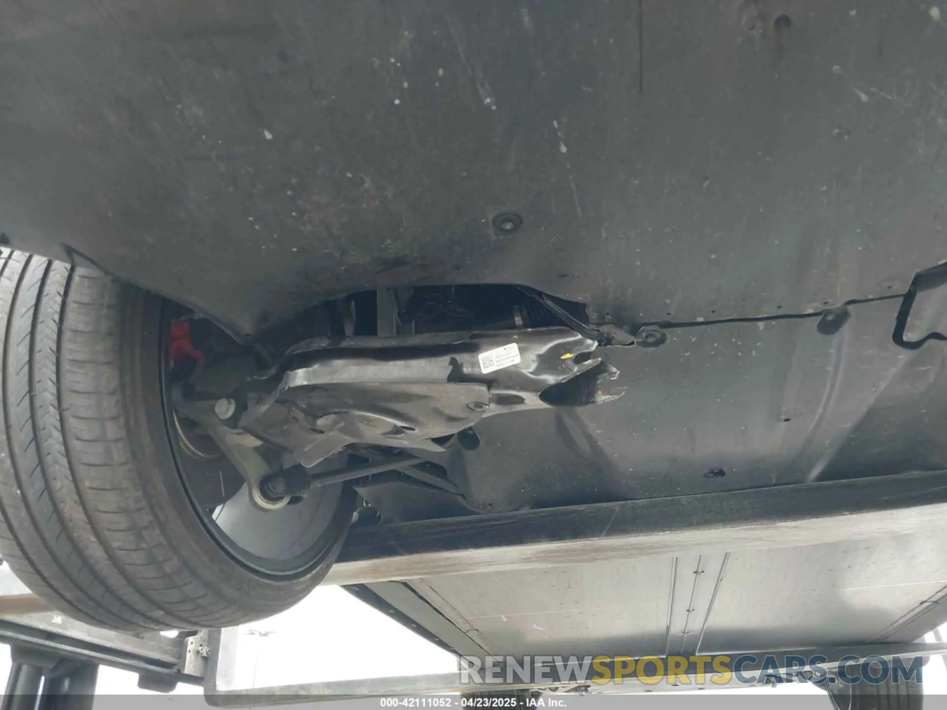 19 Photograph of a damaged car 7SAYGDEF9NF554653 TESLA MODEL Y 2022