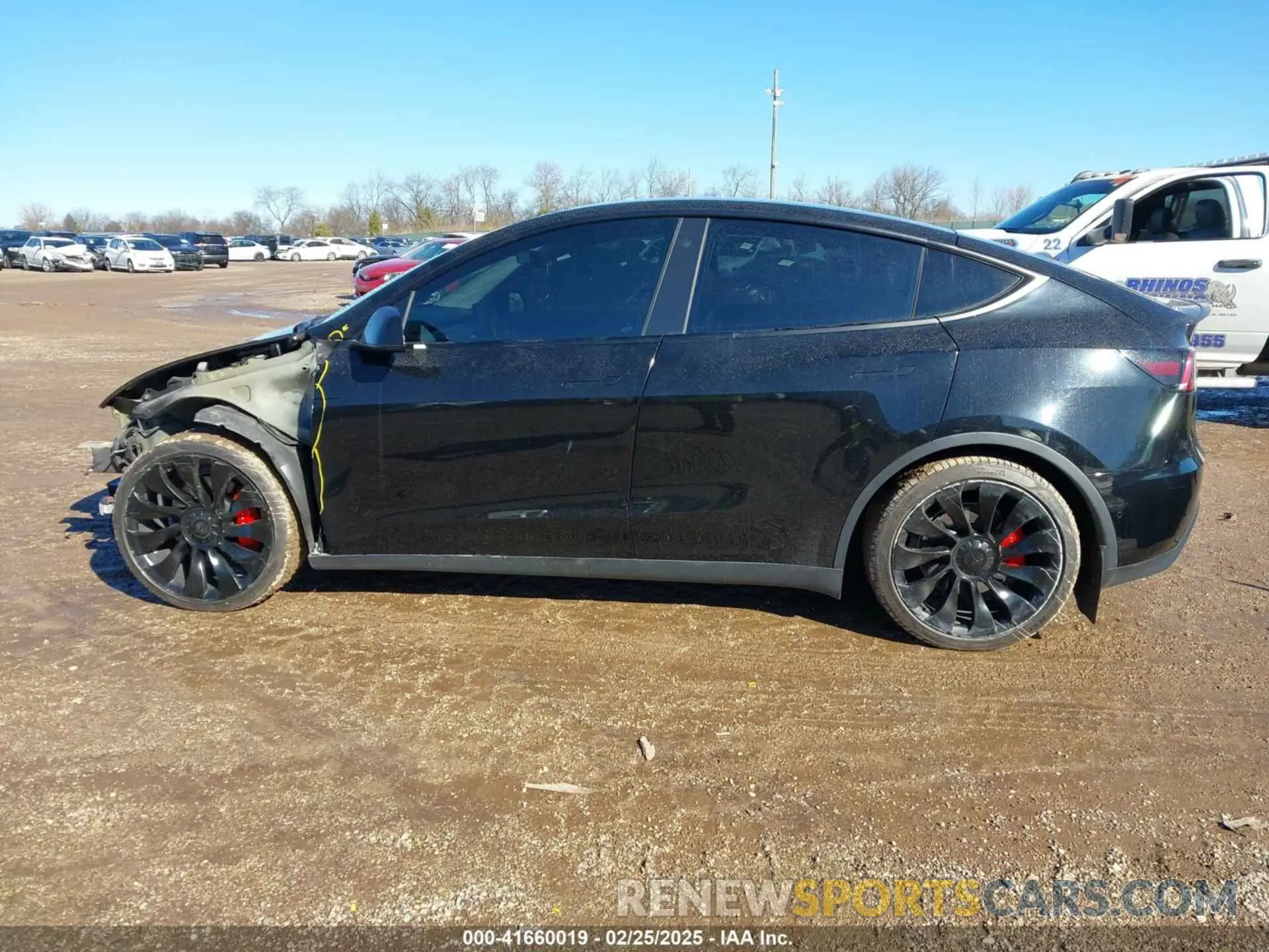 15 Photograph of a damaged car 7SAYGDEFXNF313636 TESLA MODEL Y 2022