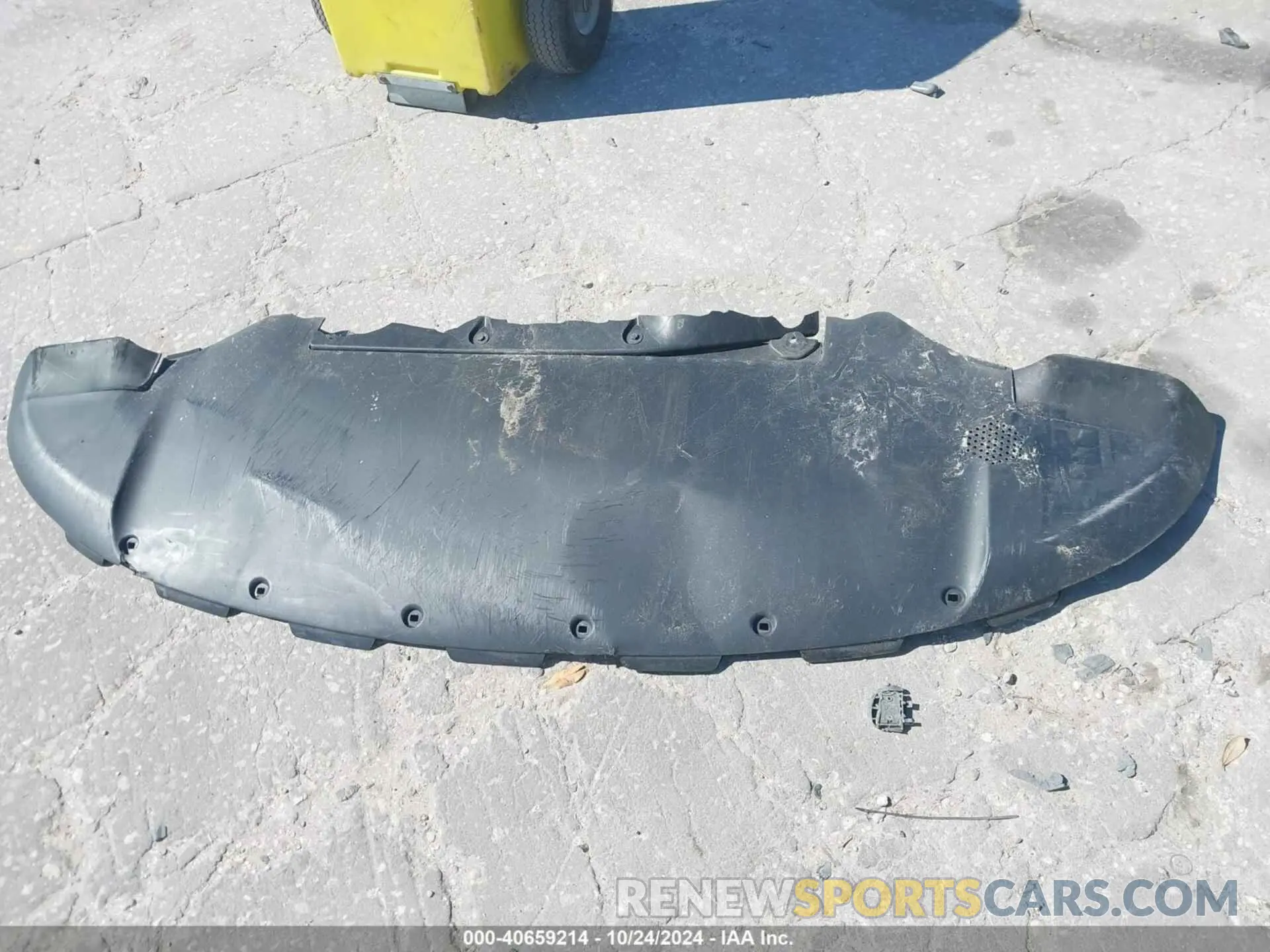 11 Photograph of a damaged car 7SAYGDEFXNF326323 TESLA MODEL Y 2022