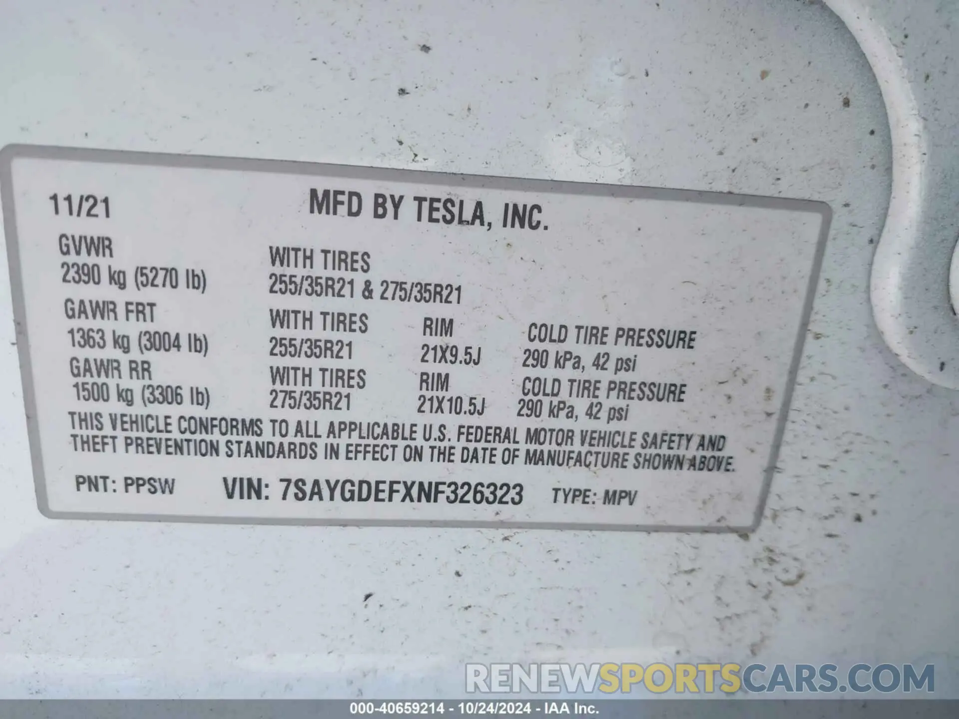 9 Photograph of a damaged car 7SAYGDEFXNF326323 TESLA MODEL Y 2022