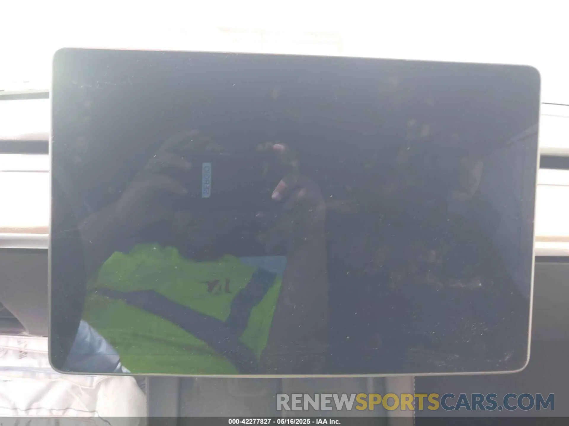 15 Photograph of a damaged car 7SAYGDEFXNF327701 TESLA MODEL Y 2022