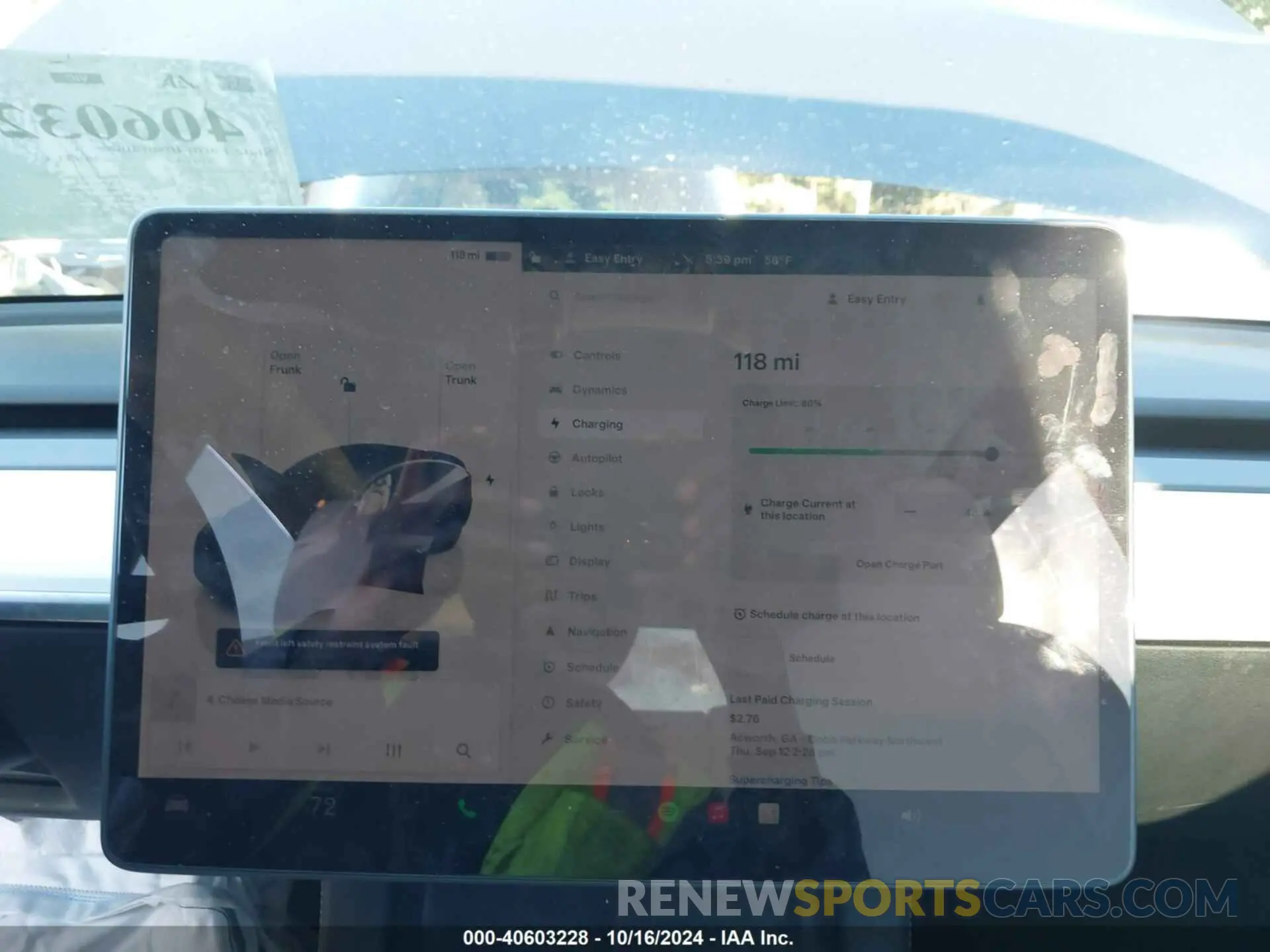 17 Photograph of a damaged car 7SAYGDEFXNF366319 TESLA MODEL Y 2022