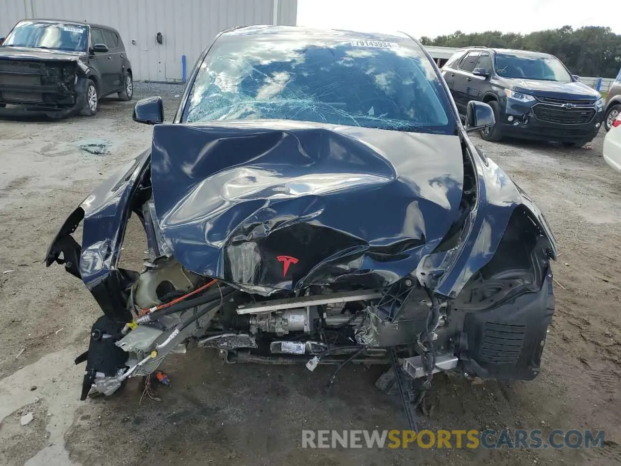 5 Photograph of a damaged car 7SAYGDEFXNF377613 TESLA MODEL Y 2022