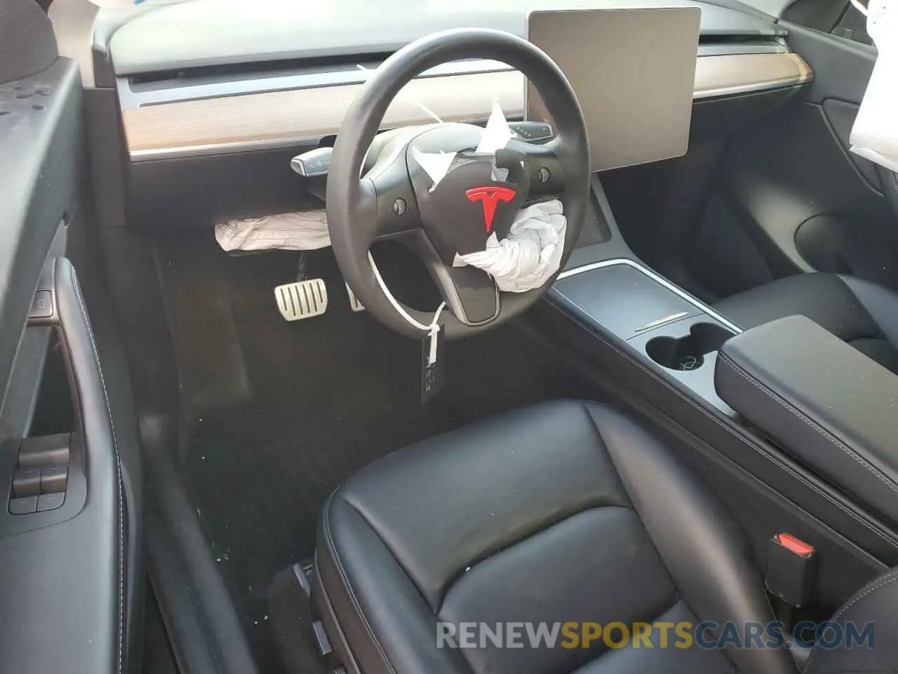 8 Photograph of a damaged car 7SAYGDEFXNF377613 TESLA MODEL Y 2022