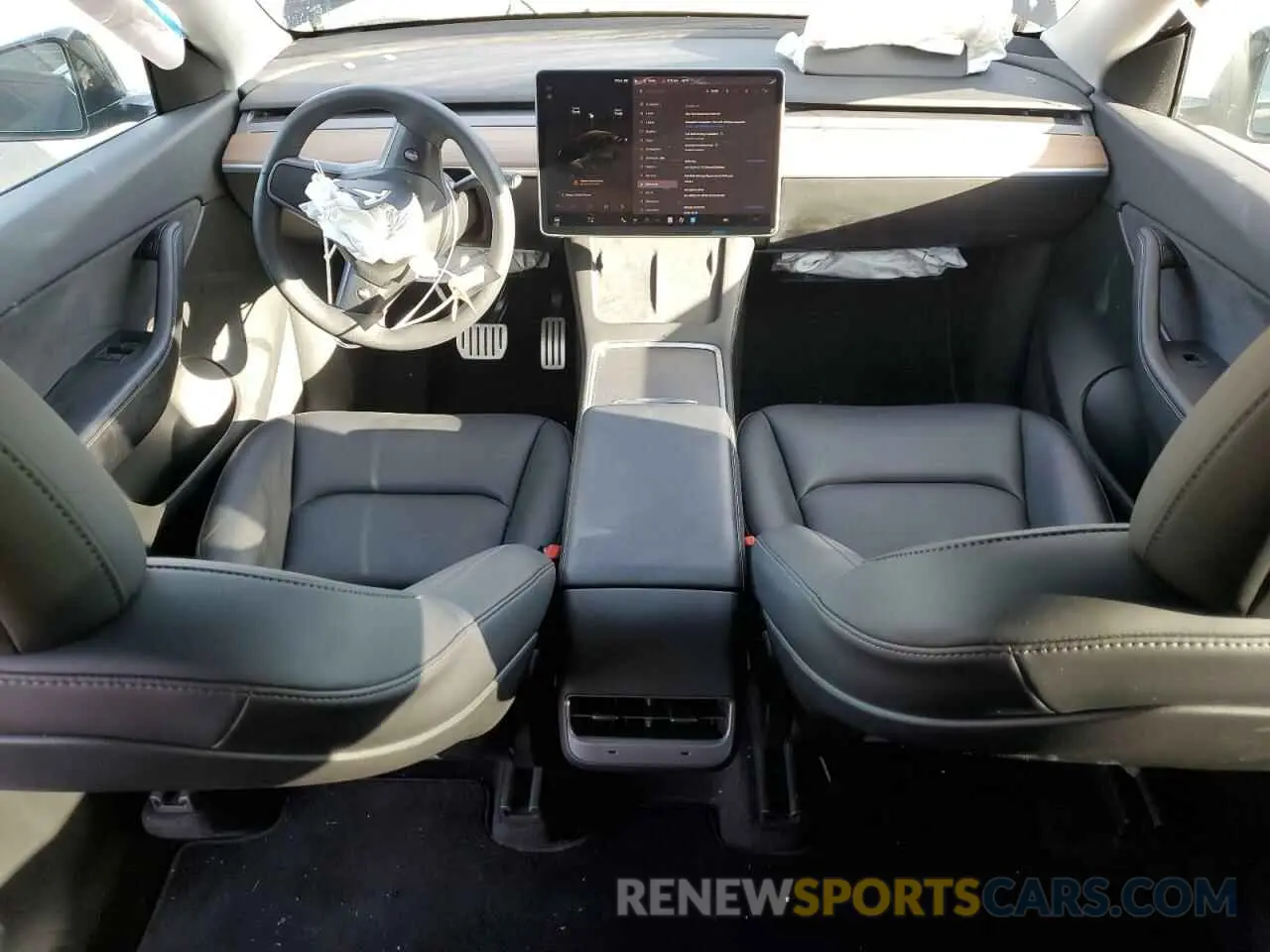 8 Photograph of a damaged car 7SAYGDEFXNF390779 TESLA MODEL Y 2022