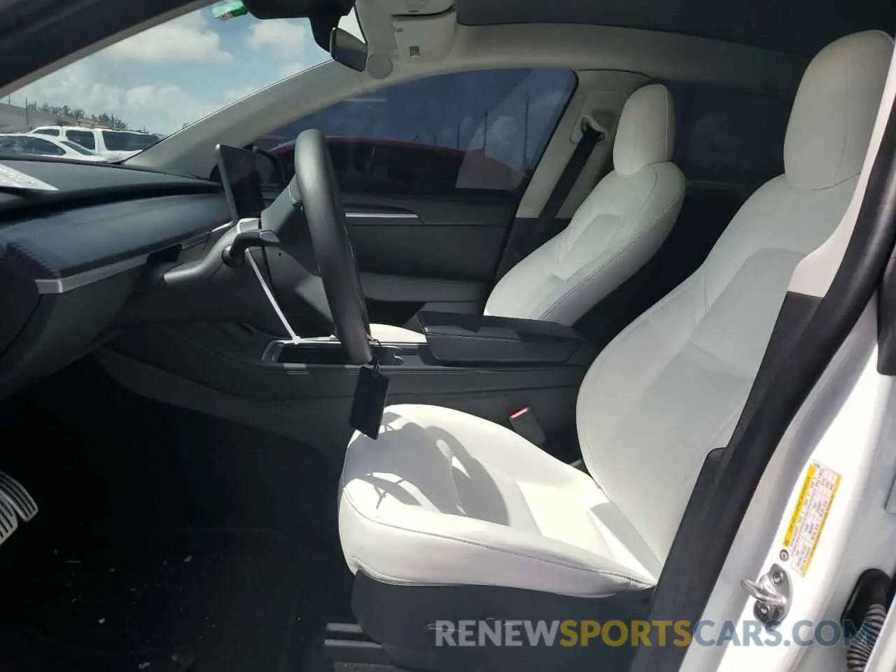 7 Photograph of a damaged car 7SAYGDEFXNF531060 TESLA MODEL Y 2022