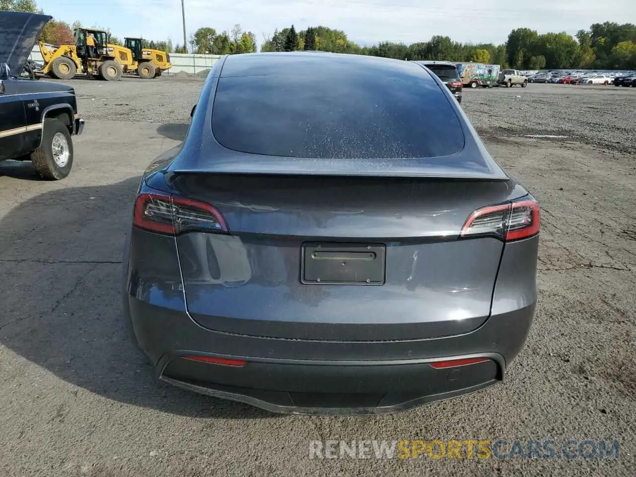 6 Photograph of a damaged car 7SAYGDEFXNF540048 TESLA MODEL Y 2022