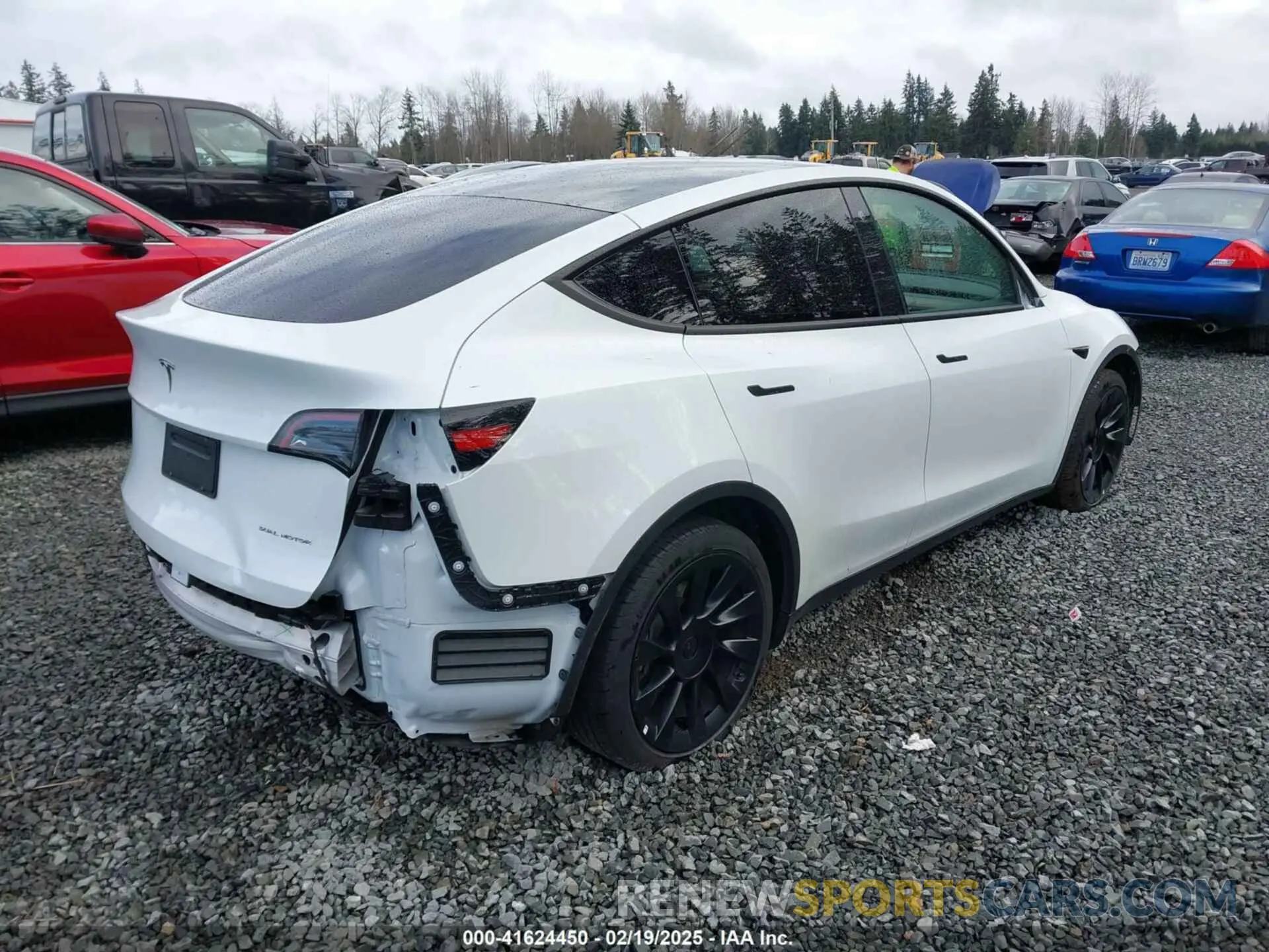 4 Фотография поврежденного автомобиля 7SAYGAEE0PF624730 TESLA MODEL Y 2023