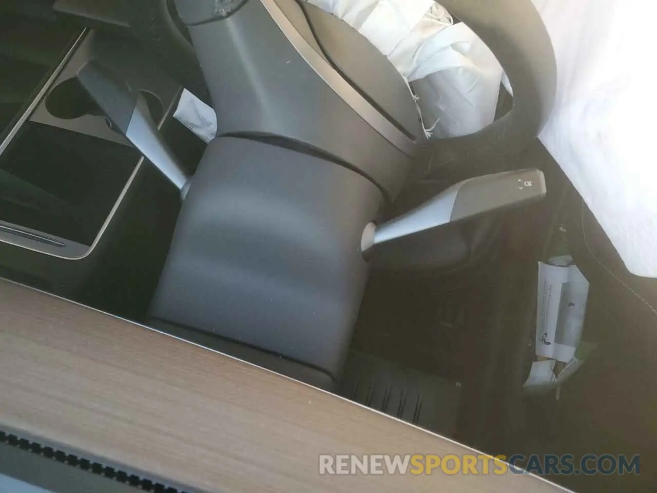 8 Photograph of a damaged car 7SAYGAEE0PF627921 TESLA MODEL Y 2023