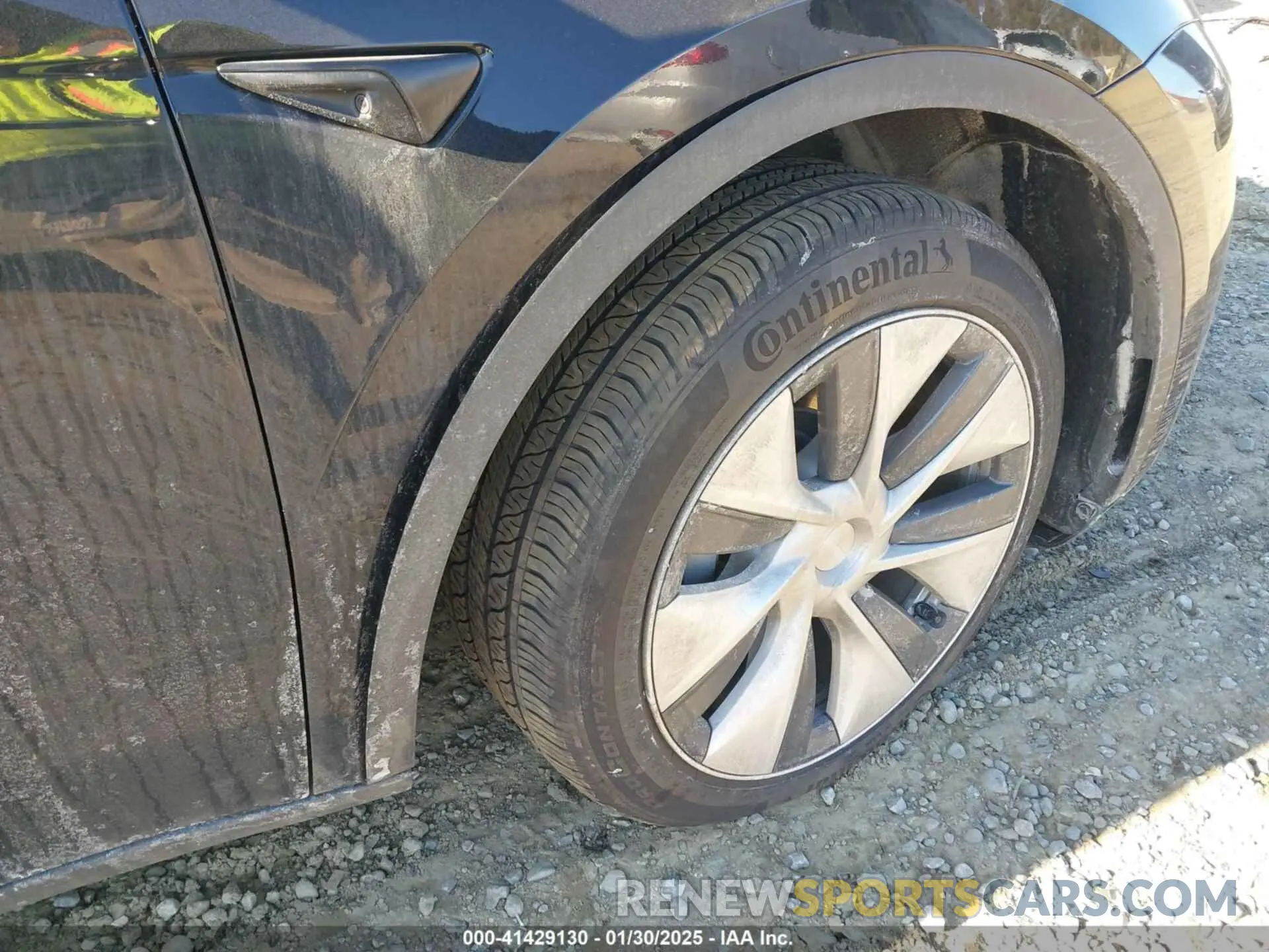 19 Фотография поврежденного автомобиля 7SAYGAEE0PF646470 TESLA MODEL Y 2023