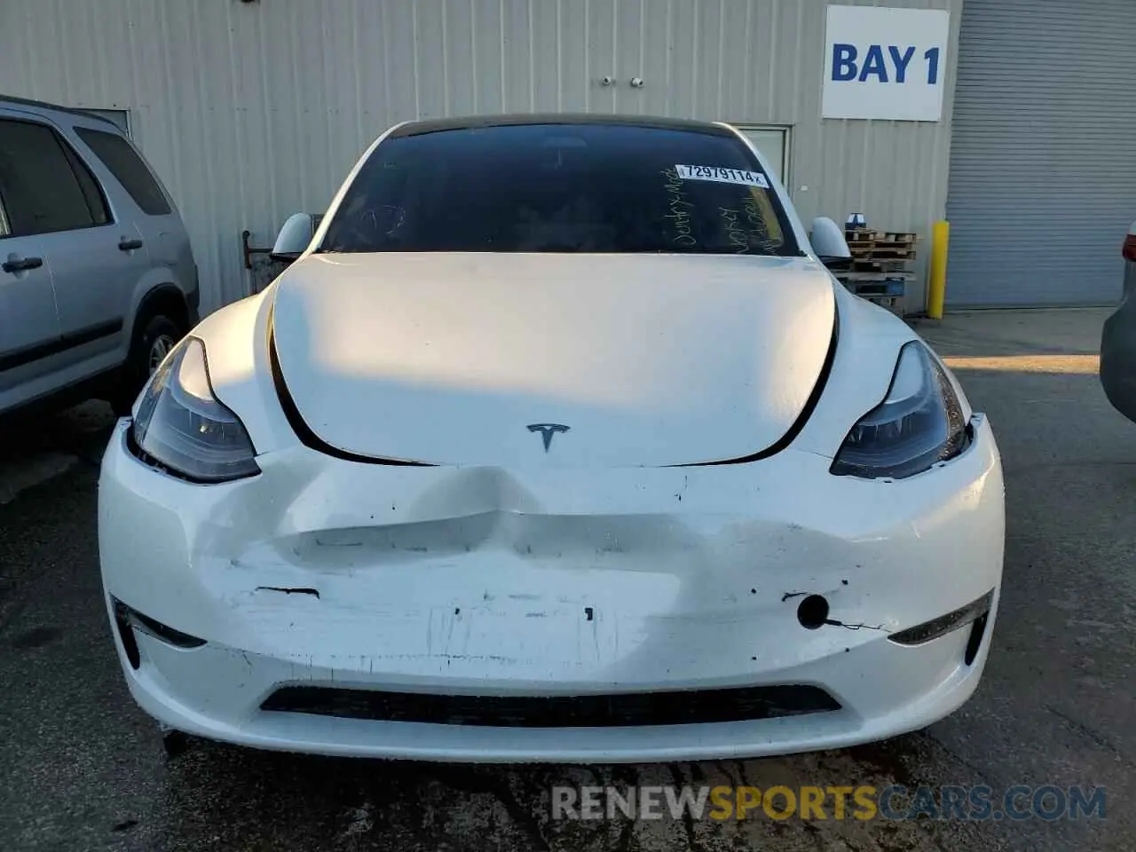 5 Photograph of a damaged car 7SAYGAEE0PF772926 TESLA MODEL Y 2023