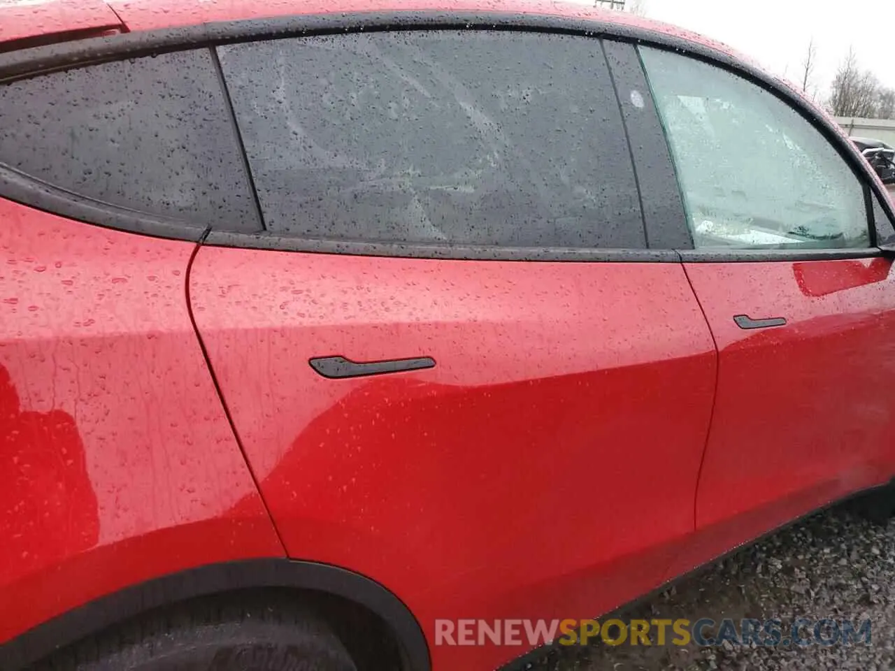 10 Photograph of a damaged car 7SAYGAEE0PF888028 TESLA MODEL Y 2023