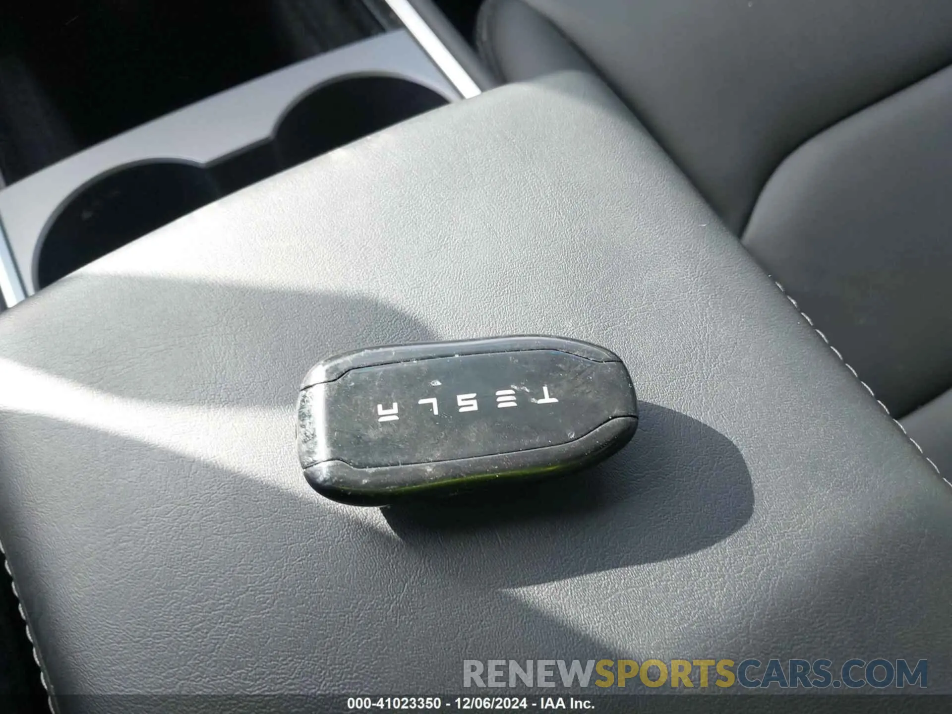 11 Photograph of a damaged car 7SAYGAEE1PF584061 TESLA MODEL Y 2023