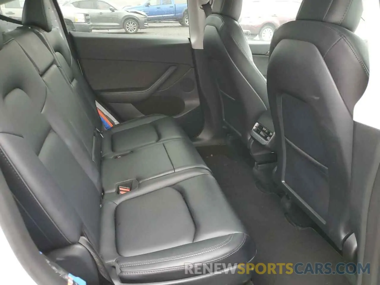 10 Photograph of a damaged car 7SAYGAEE1PF673984 TESLA MODEL Y 2023