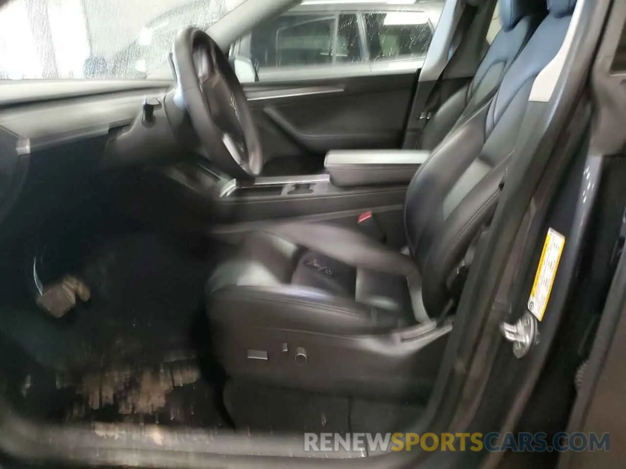 7 Photograph of a damaged car 7SAYGAEE1PF685911 TESLA MODEL Y 2023