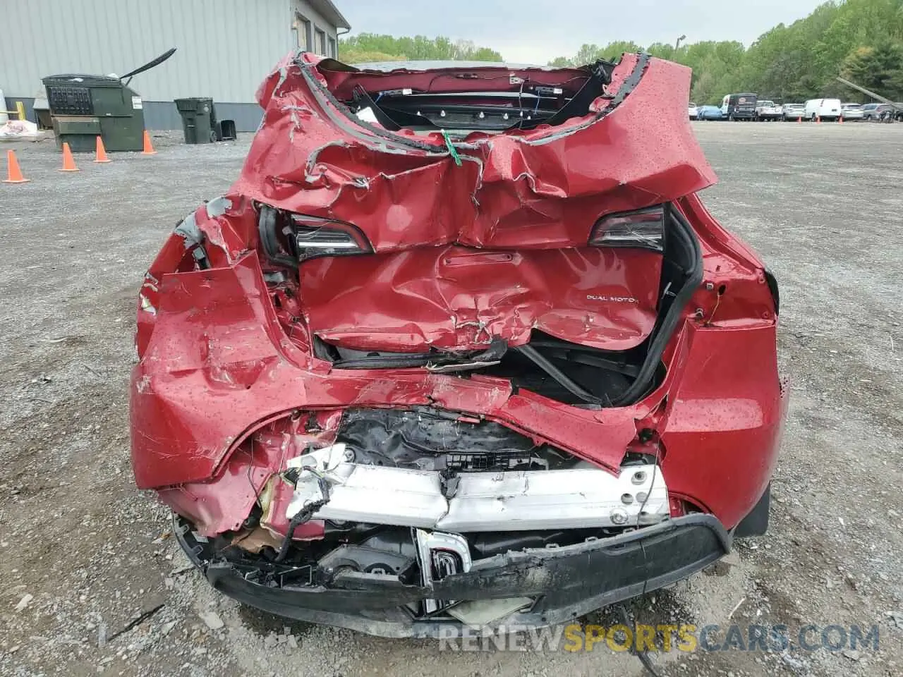 6 Photograph of a damaged car 7SAYGAEE1PF690008 TESLA MODEL Y 2023