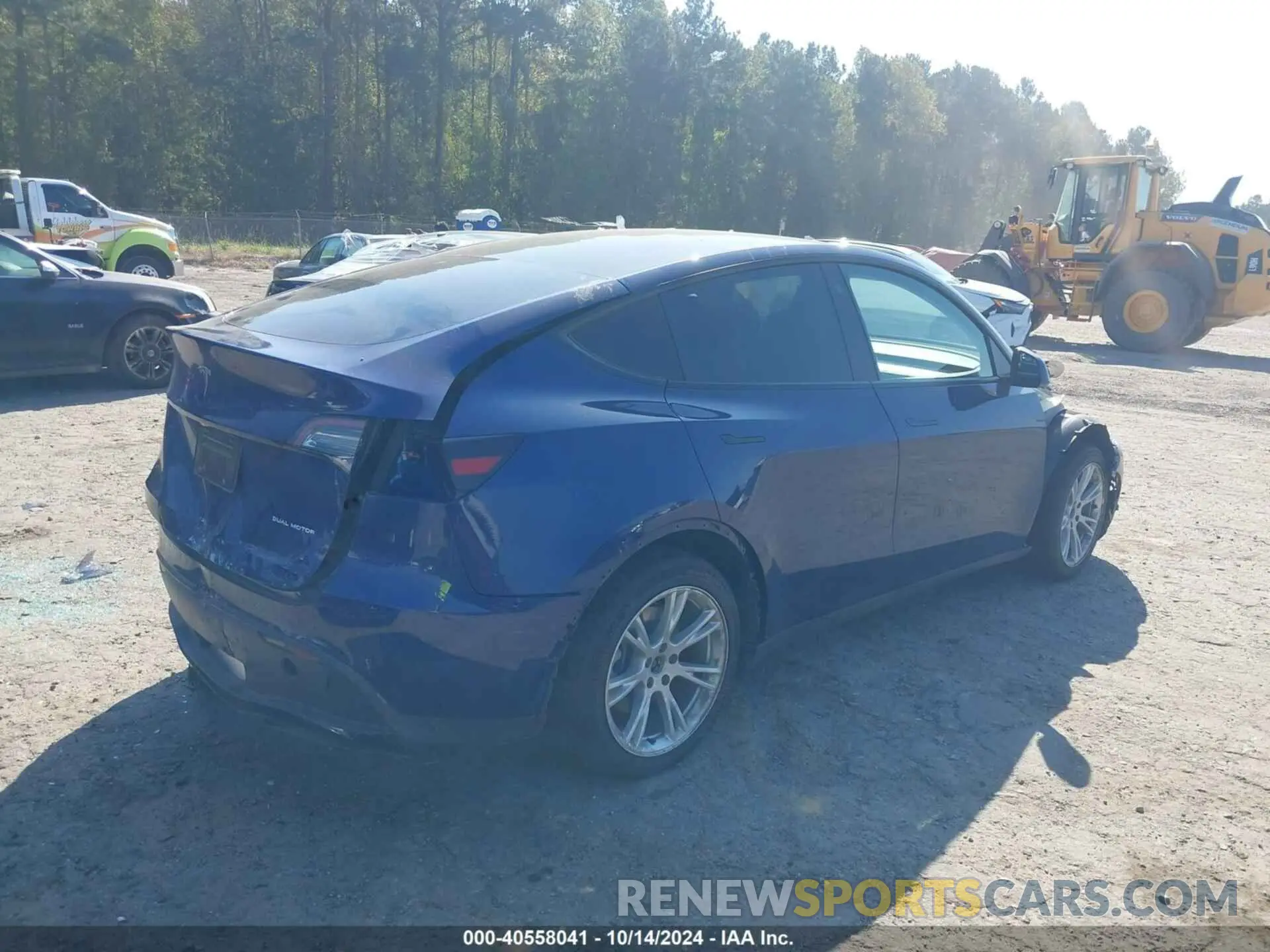 4 Photograph of a damaged car 7SAYGAEE1PF701752 TESLA MODEL Y 2023