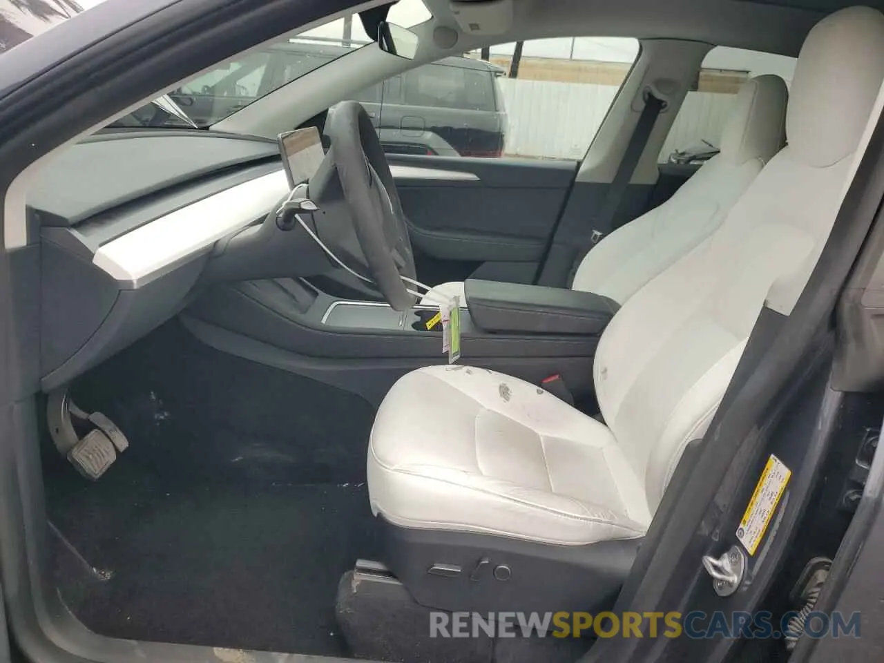 7 Photograph of a damaged car 7SAYGAEE1PF824385 TESLA MODEL Y 2023