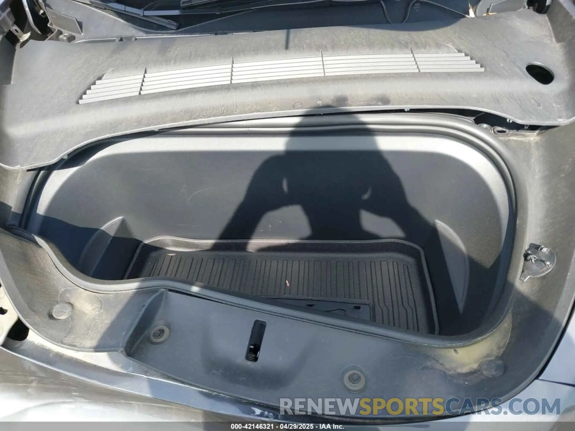 10 Фотография поврежденного автомобиля 7SAYGAEE1PF889267 TESLA MODEL Y 2023