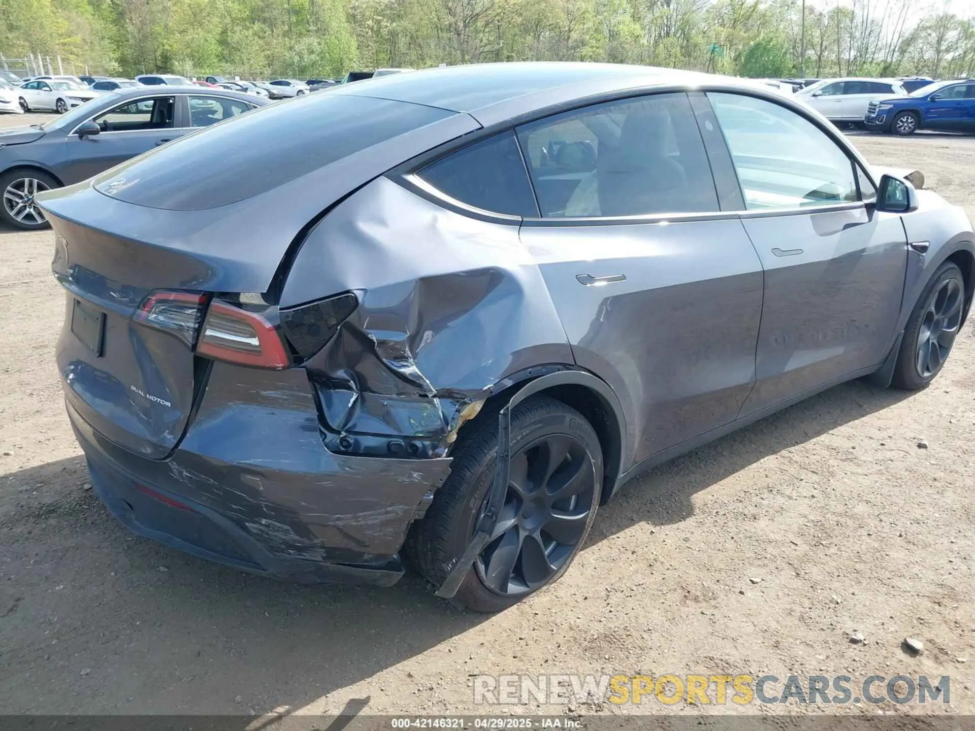 19 Фотография поврежденного автомобиля 7SAYGAEE1PF889267 TESLA MODEL Y 2023
