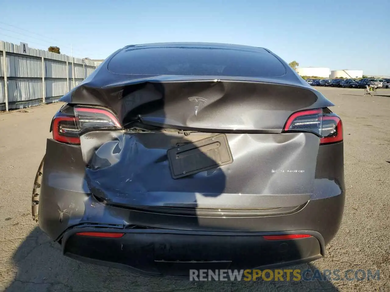 6 Photograph of a damaged car 7SAYGAEE2PF630934 TESLA MODEL Y 2023