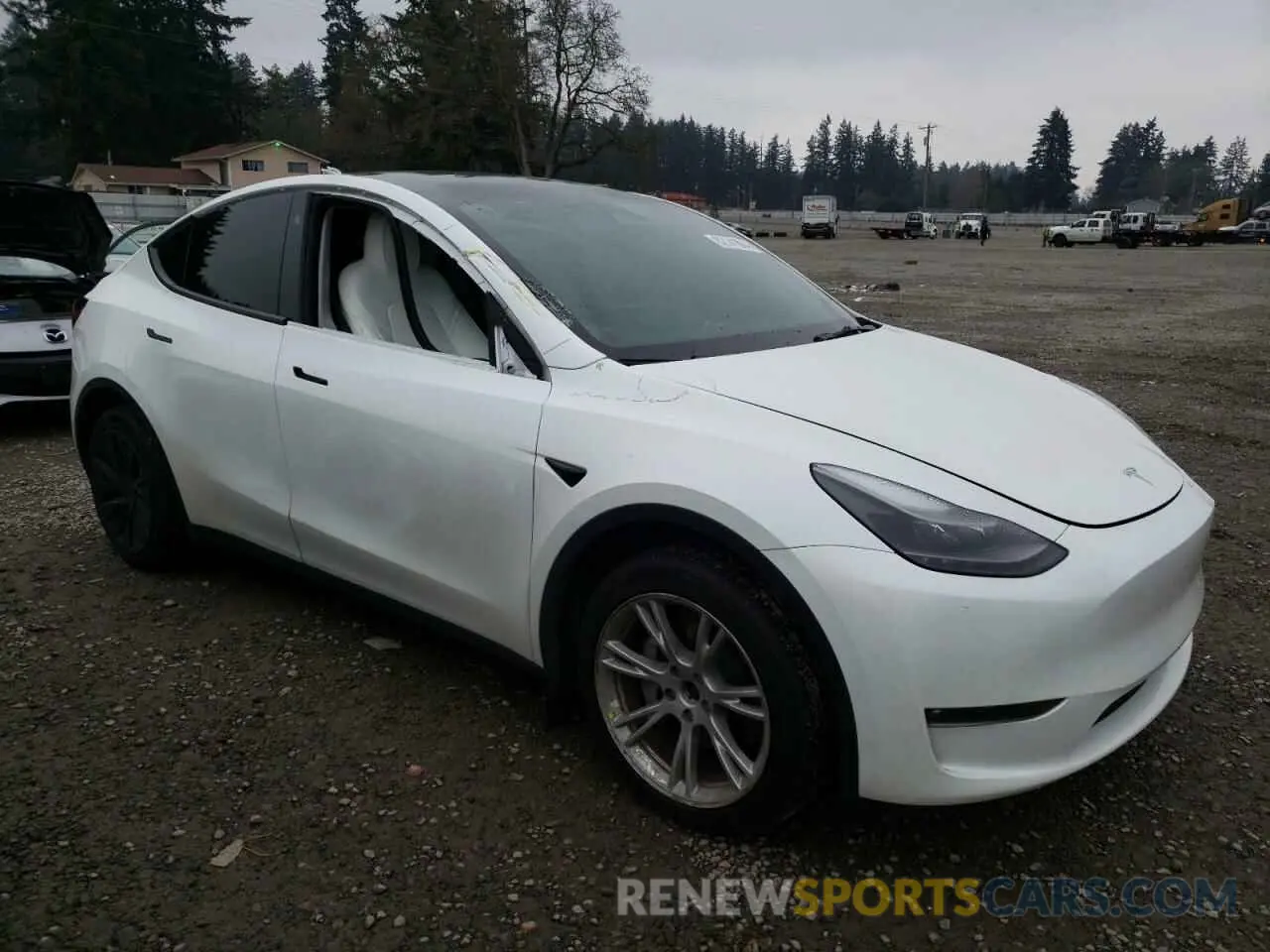 4 Photograph of a damaged car 7SAYGAEE2PF737823 TESLA MODEL Y 2023