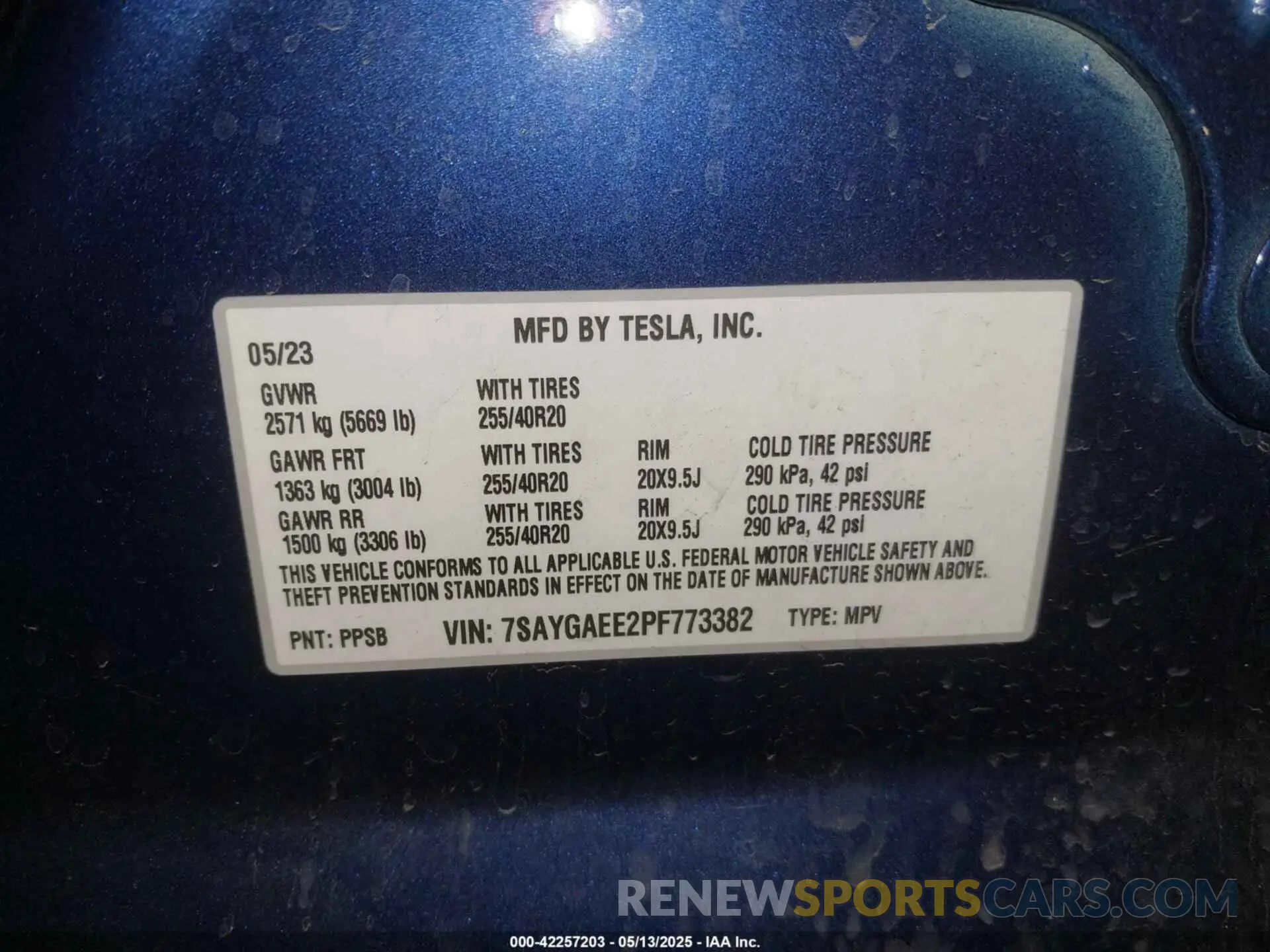 9 Photograph of a damaged car 7SAYGAEE2PF773382 TESLA MODEL Y 2023