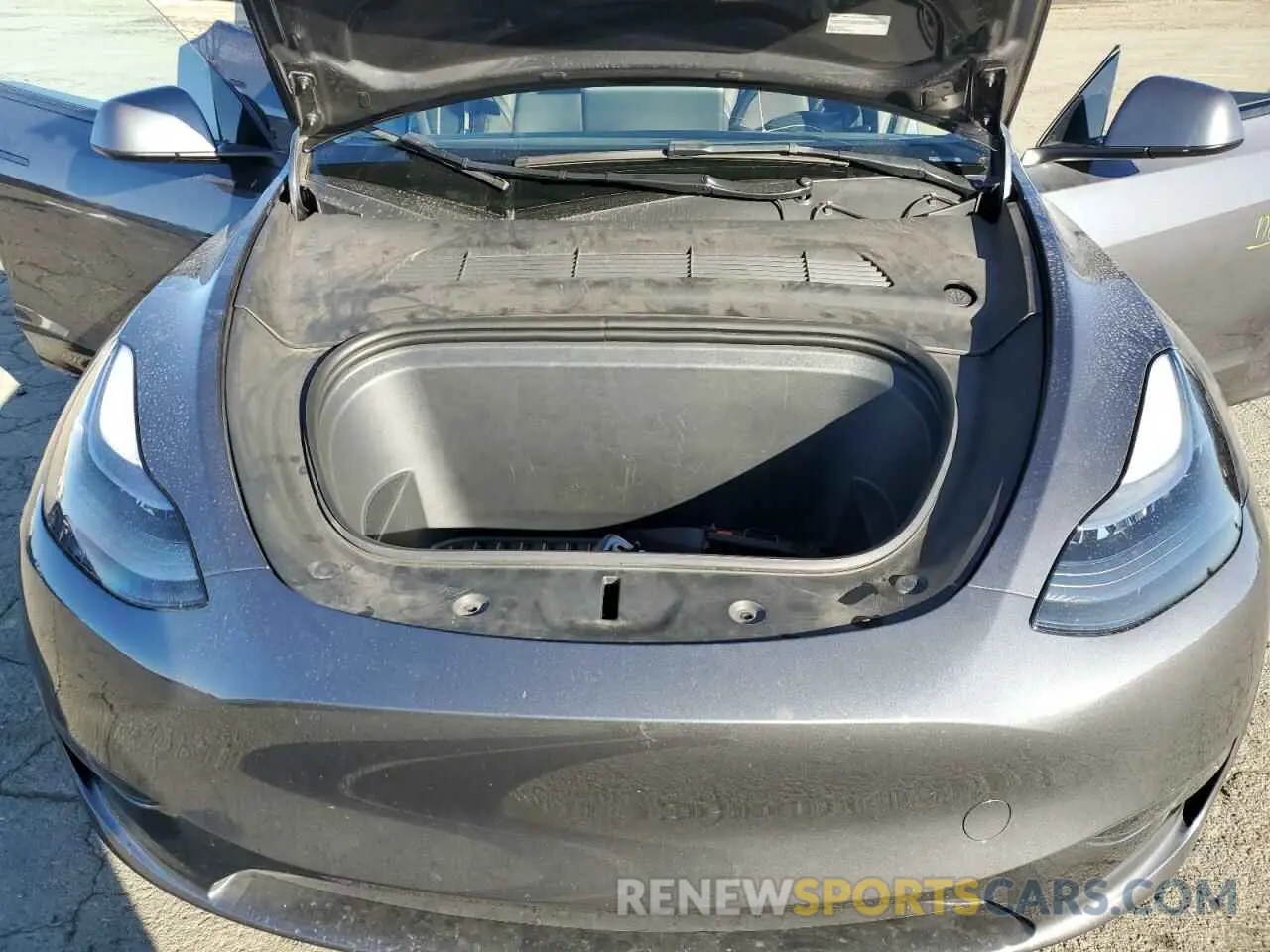 11 Photograph of a damaged car 7SAYGAEE2PF824055 TESLA MODEL Y 2023