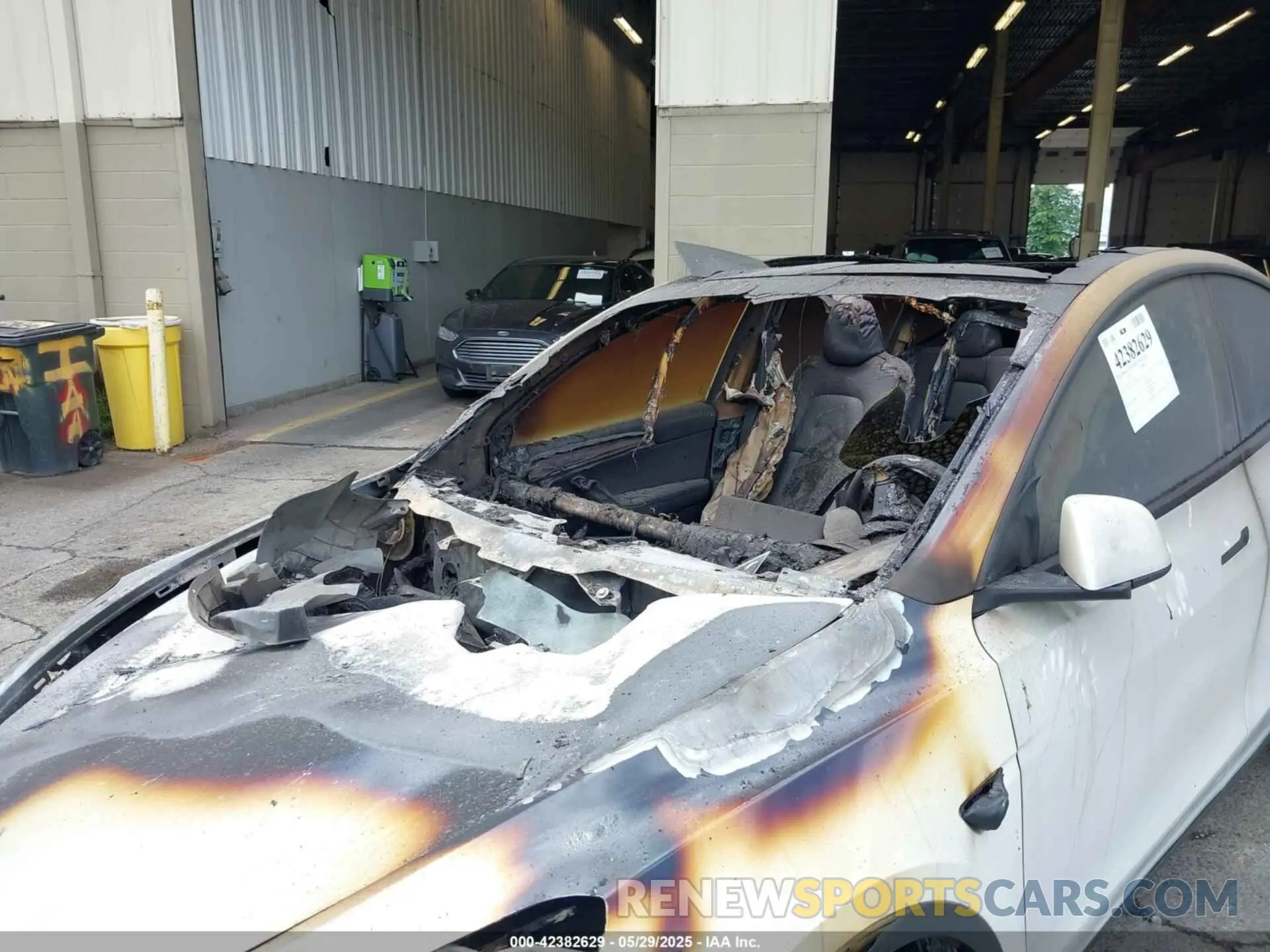 6 Photograph of a damaged car 7SAYGAEE2PF832799 TESLA MODEL Y 2023