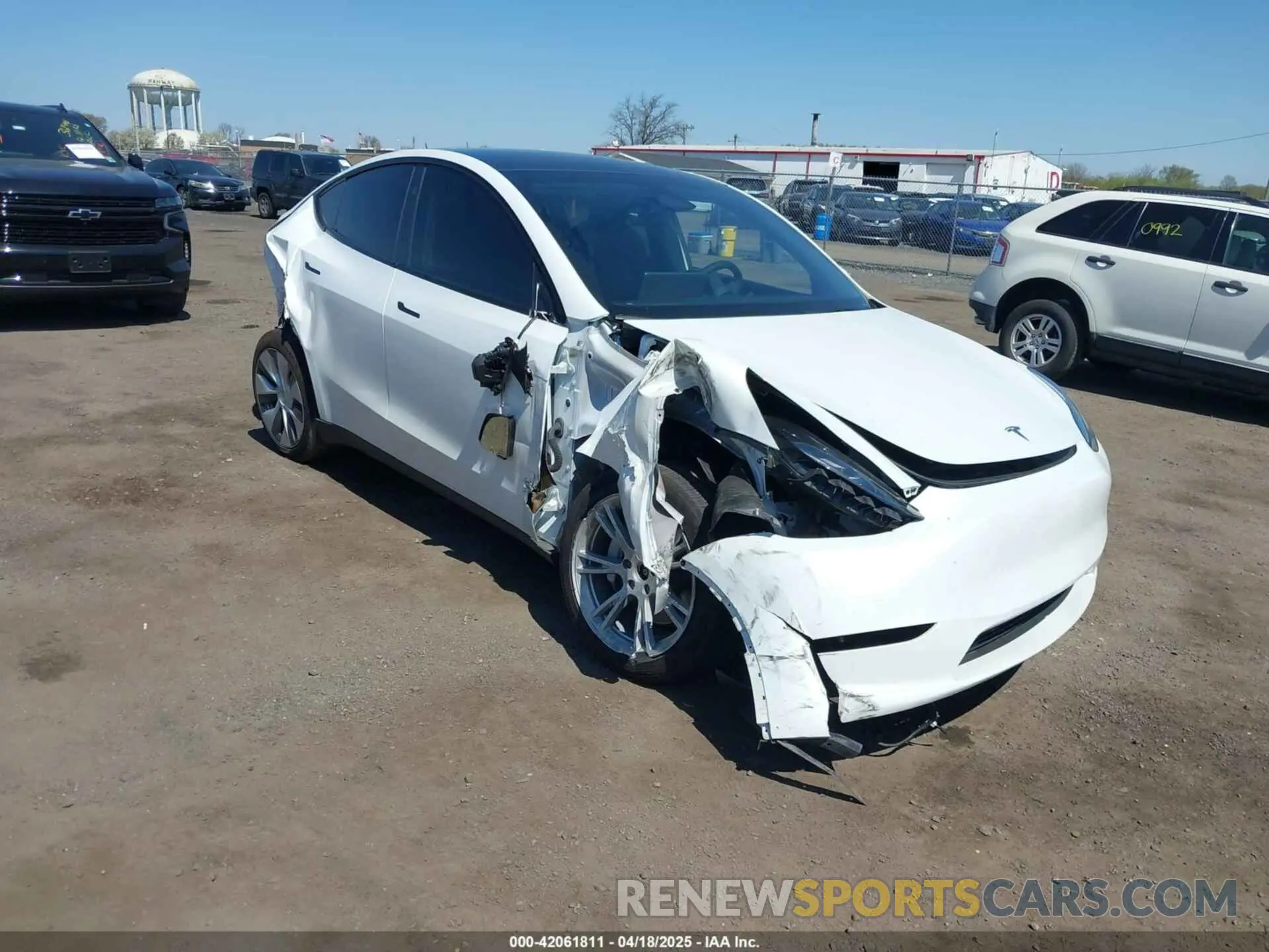 1 Photograph of a damaged car 7SAYGAEE2PF839171 TESLA MODEL Y 2023