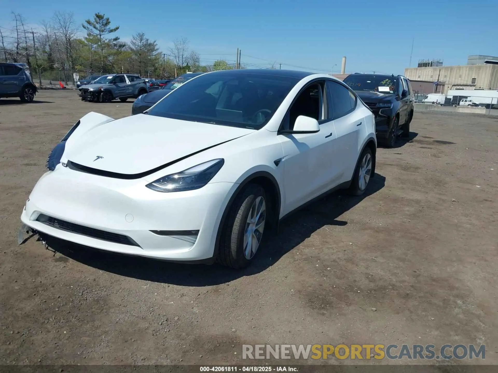 2 Photograph of a damaged car 7SAYGAEE2PF839171 TESLA MODEL Y 2023