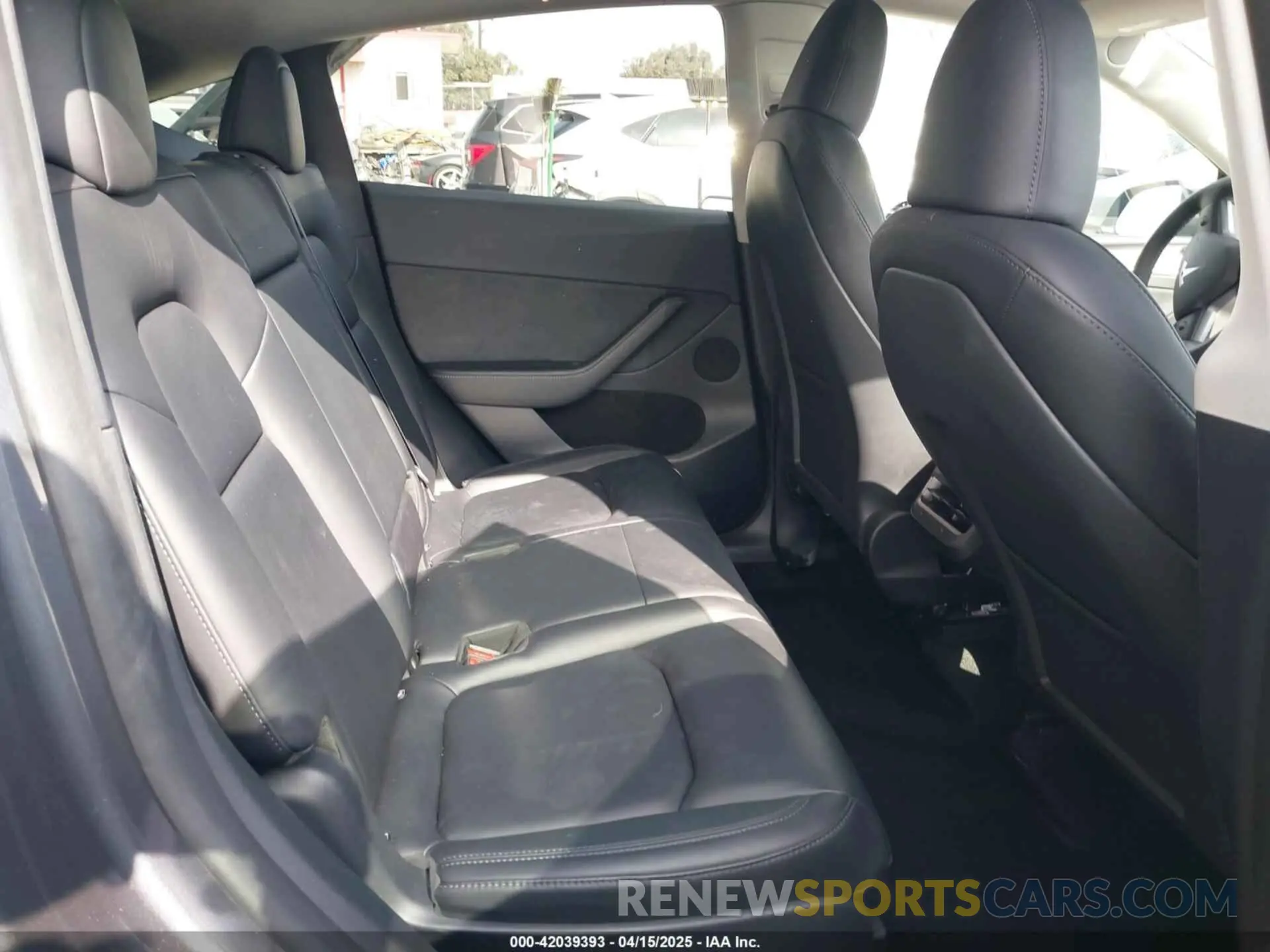 8 Photograph of a damaged car 7SAYGAEE2PF851031 TESLA MODEL Y 2023