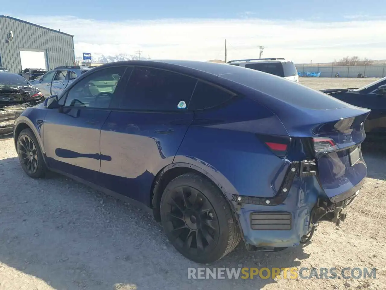 2 Фотография поврежденного автомобиля 7SAYGAEE2PF855113 TESLA MODEL Y 2023